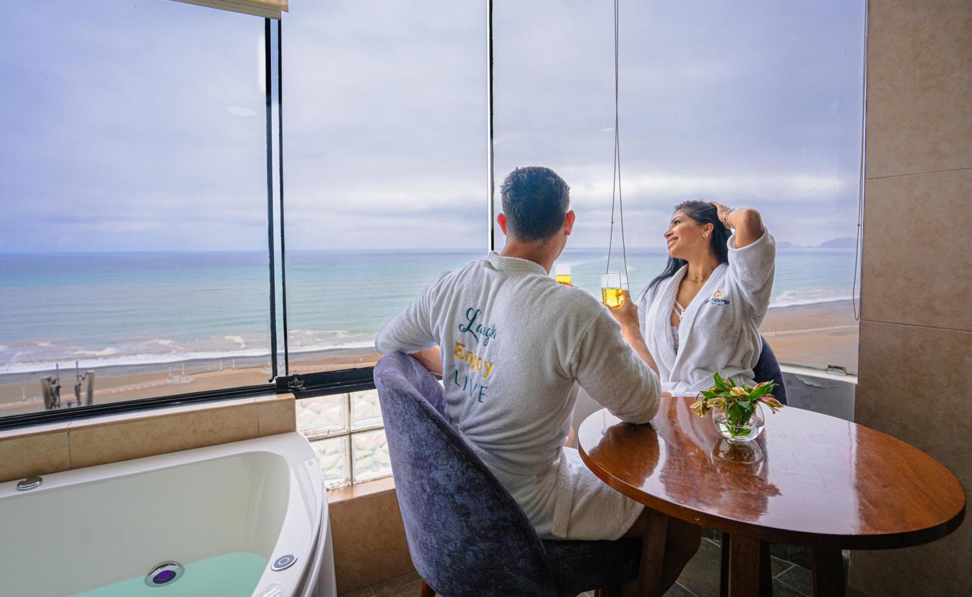 Deluxe Suite Sea View
