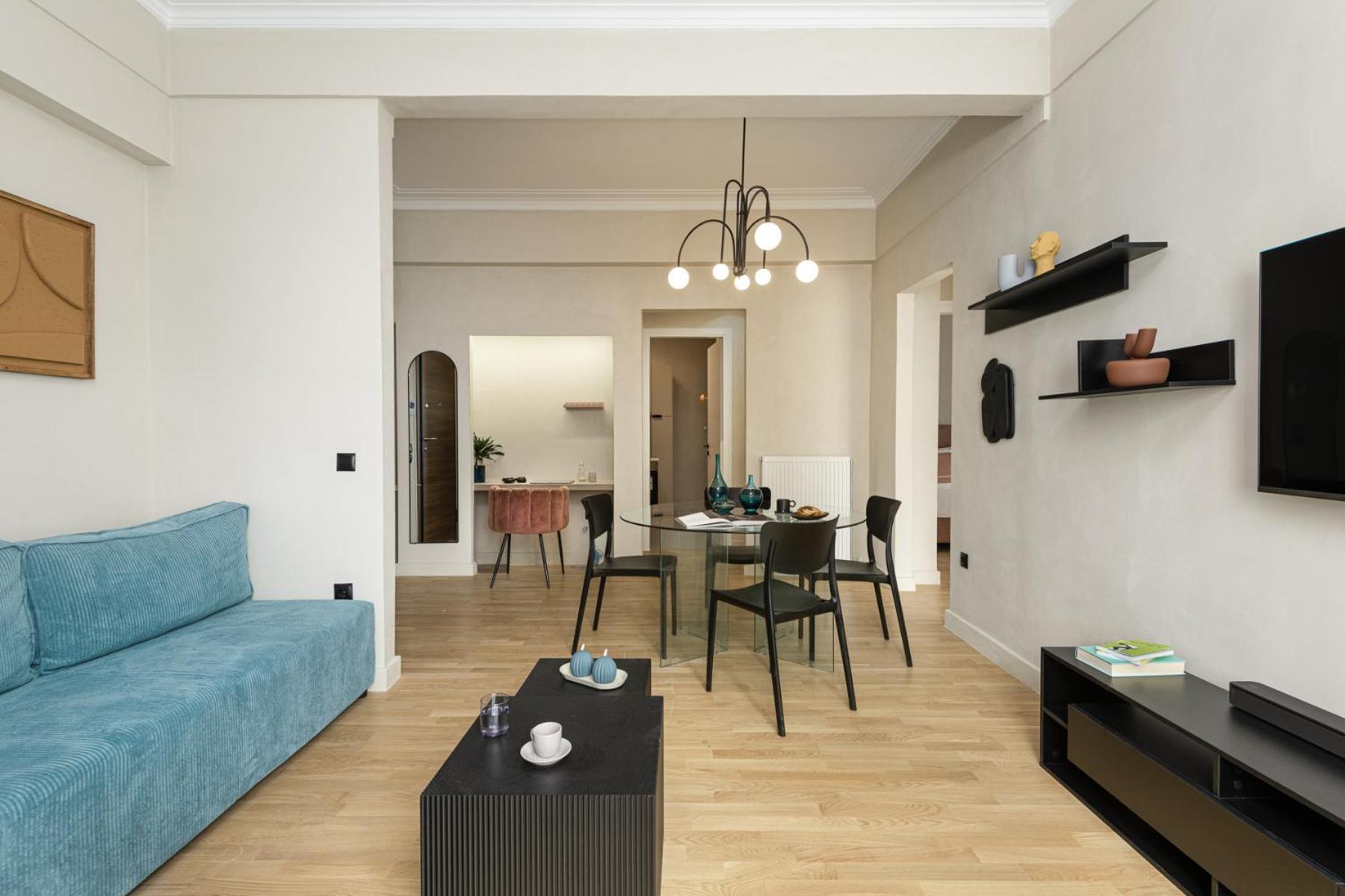 Deluxe Apartment
