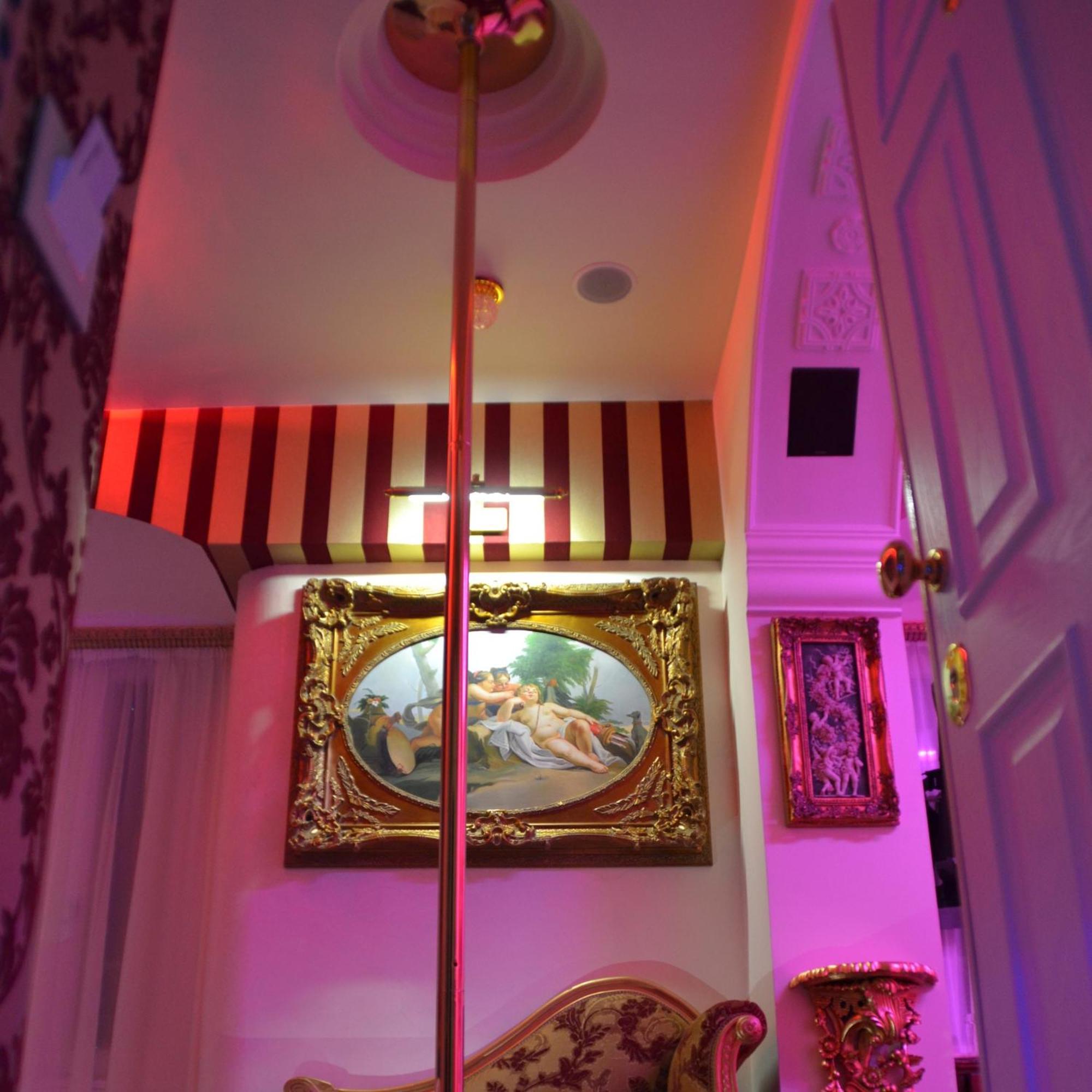 Queen Room Spa Bath