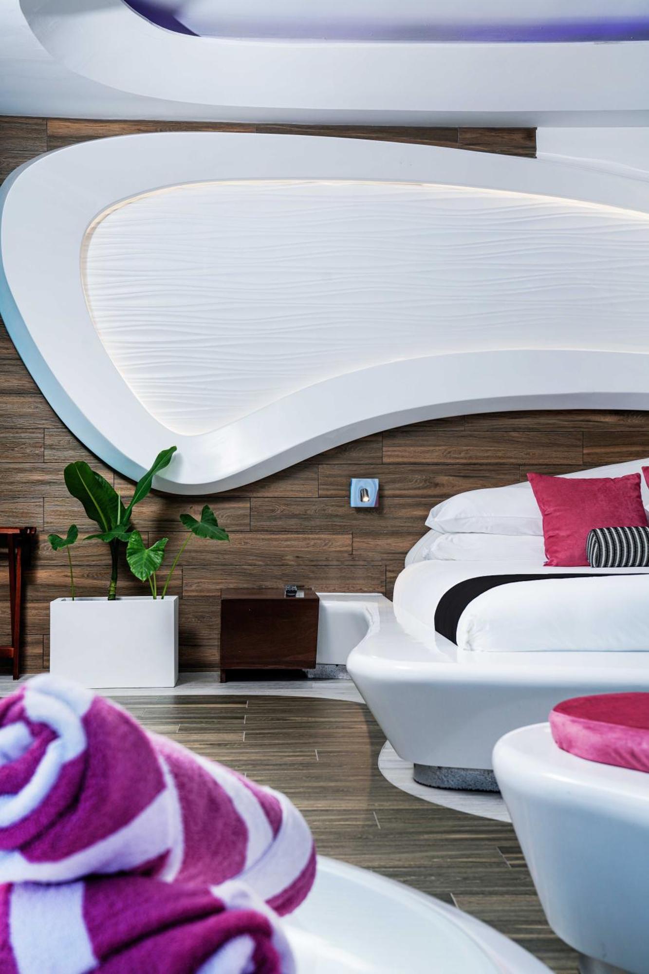 Deluxe Suite Sea View