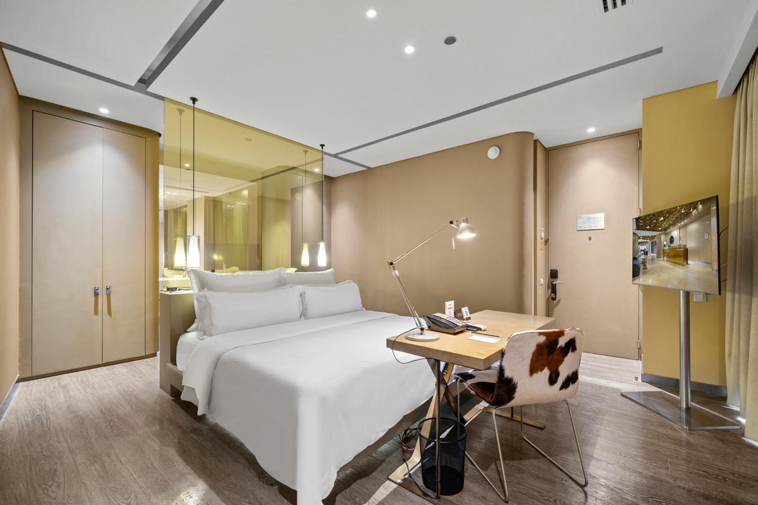 King Room