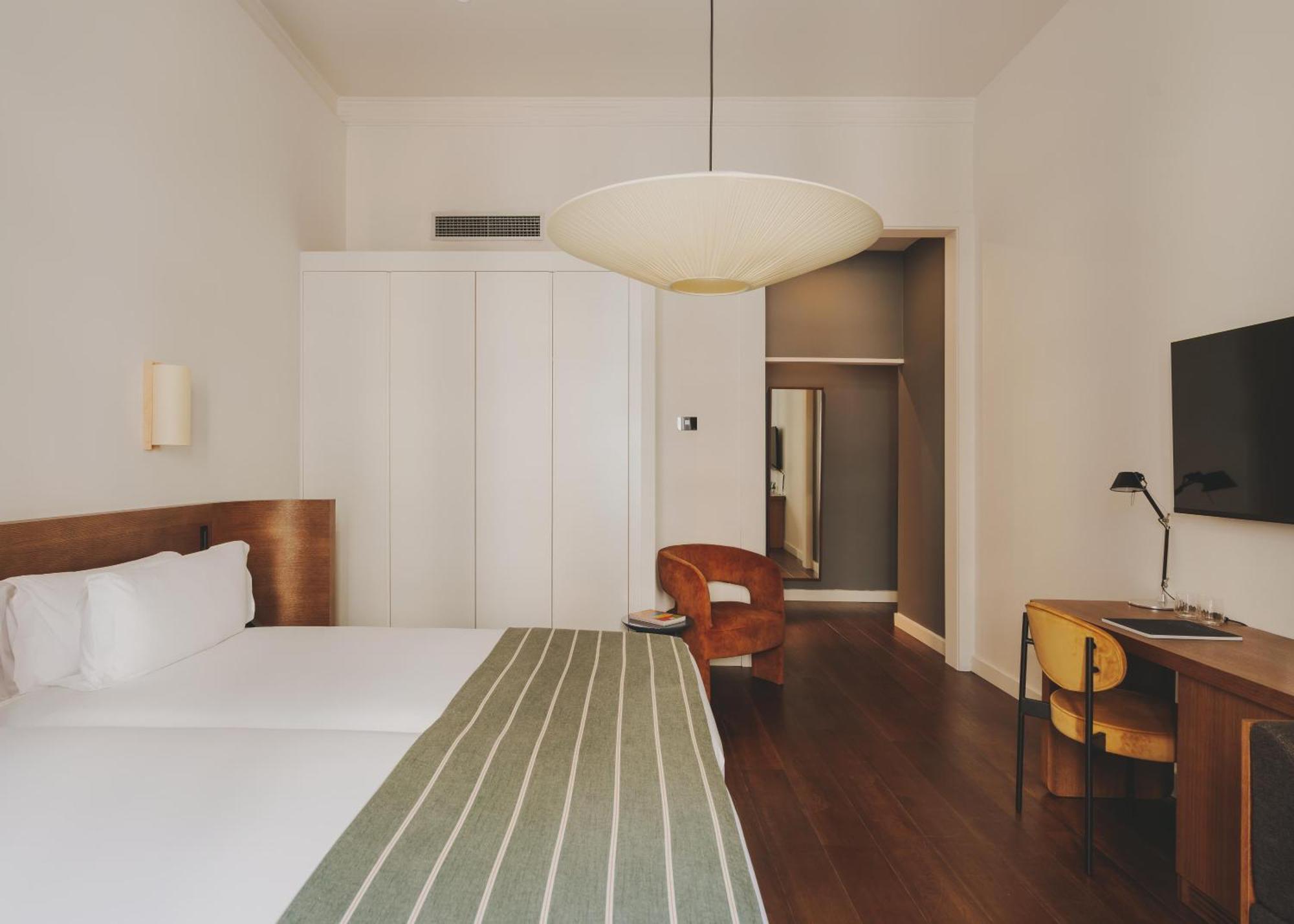 Family Connecting Rooms
