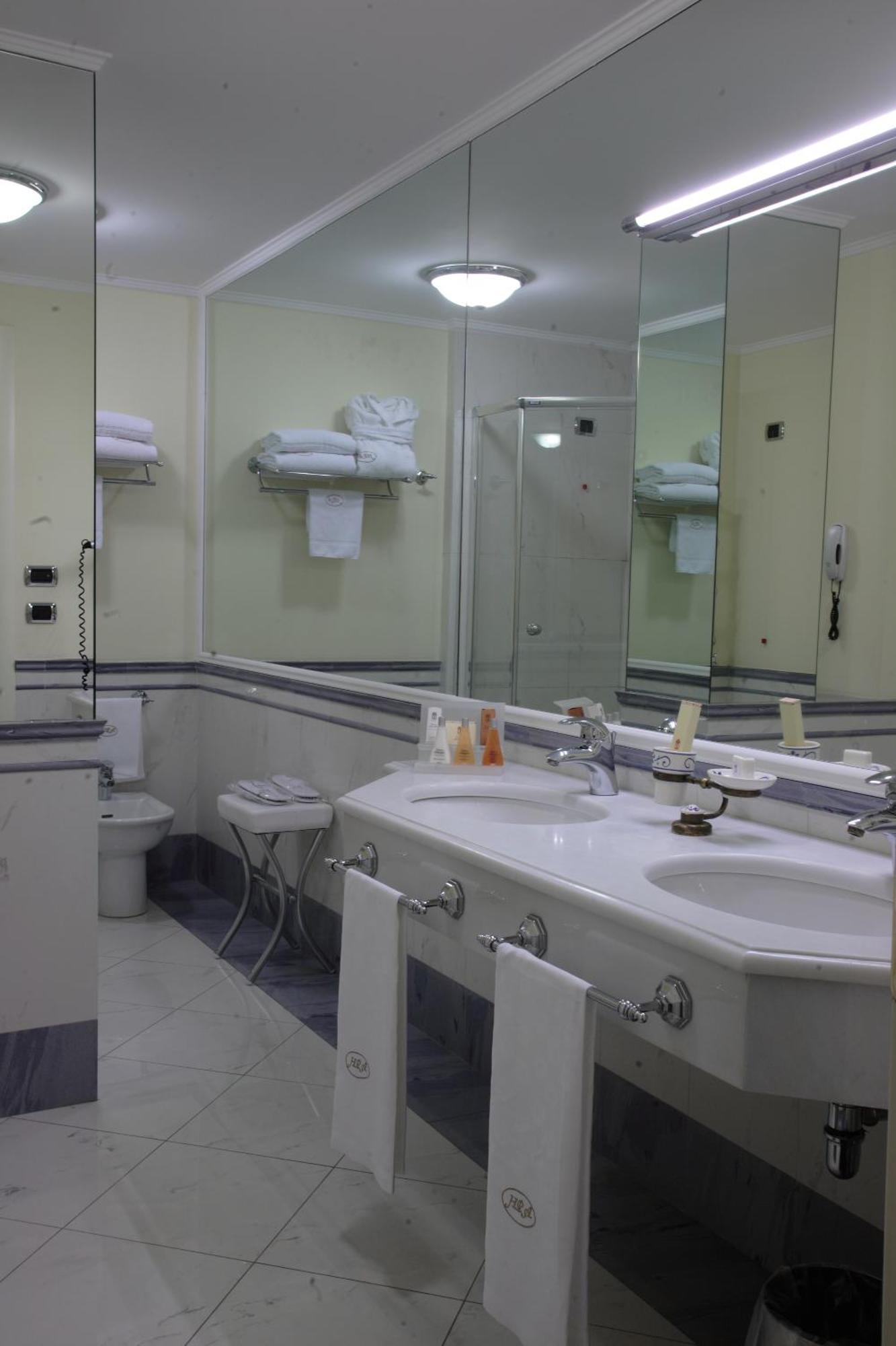 Junior Suite jacuzzi