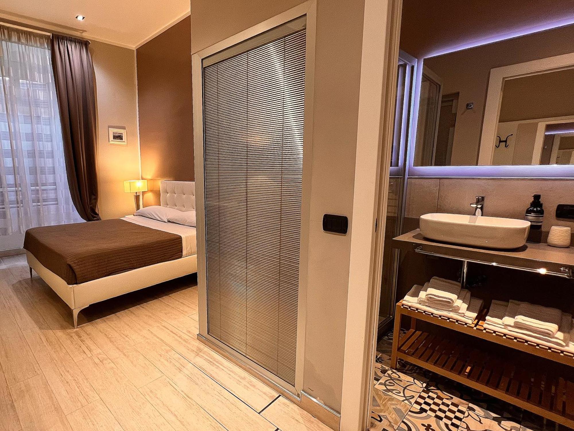 Large Double Room