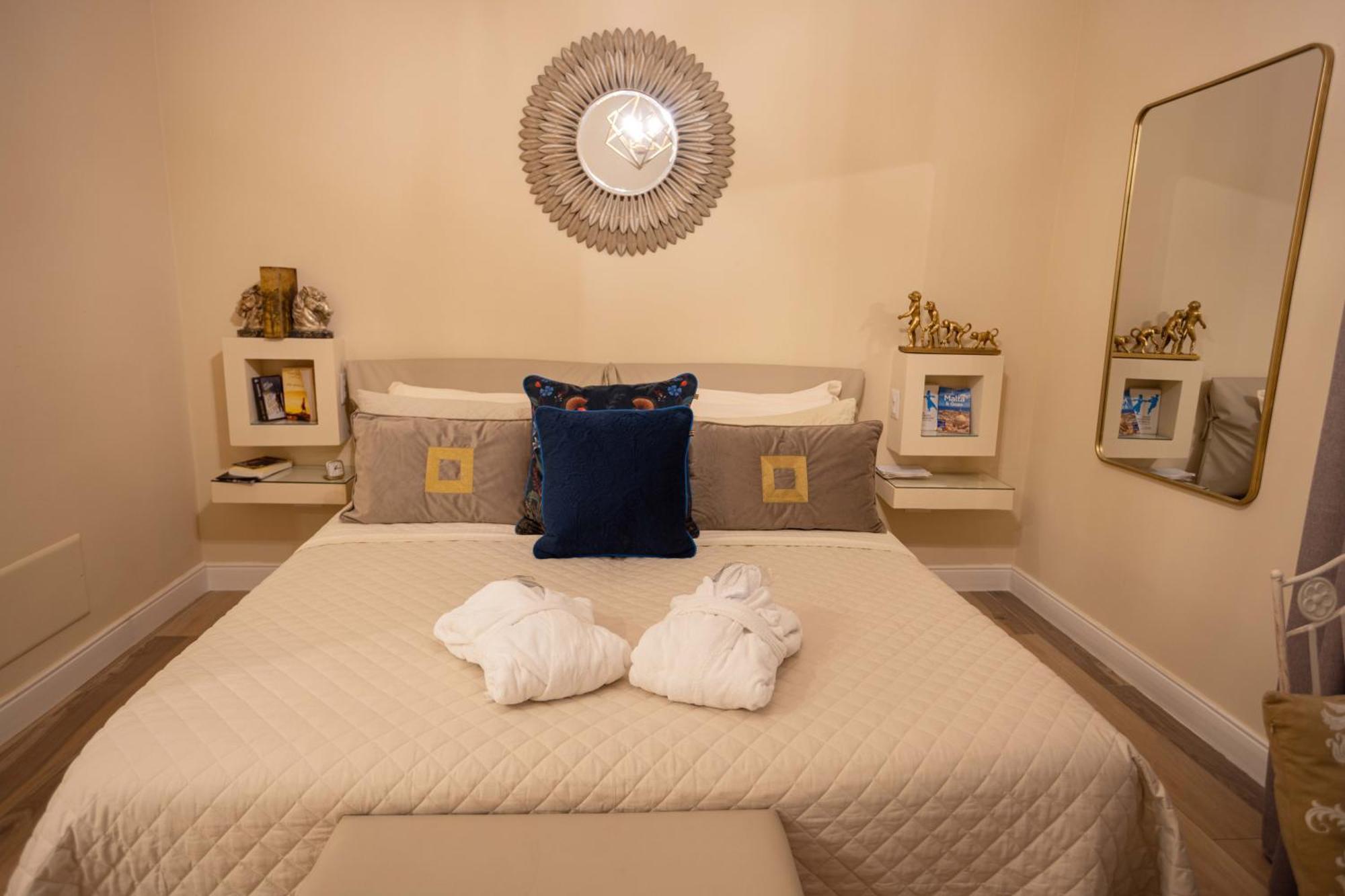Deluxe Double or Twin Room Balcony