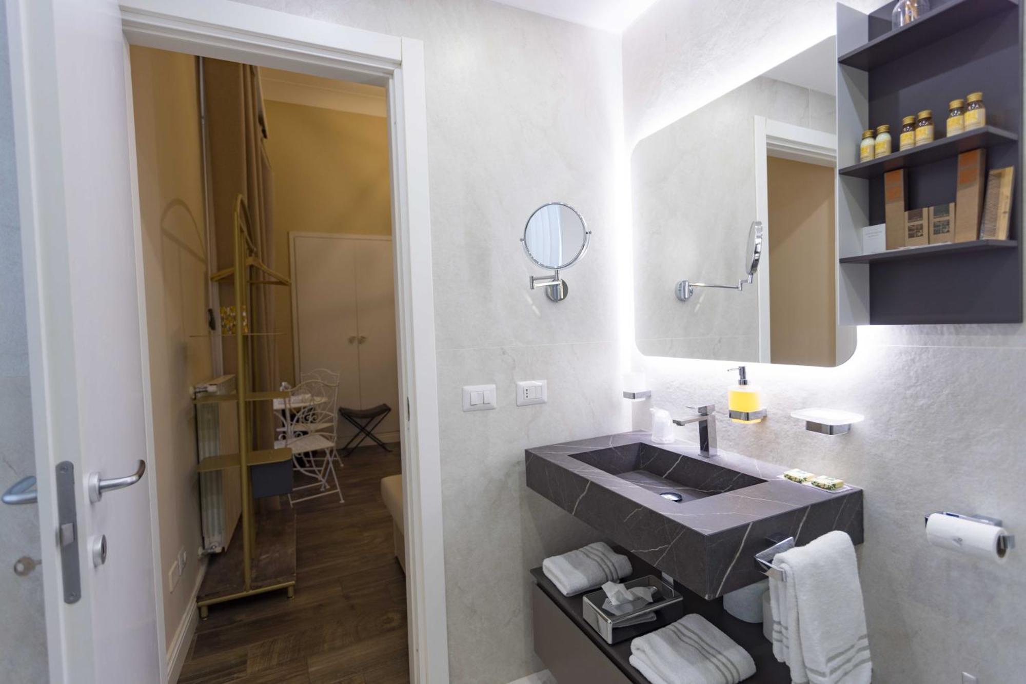 Luxury Triple Room