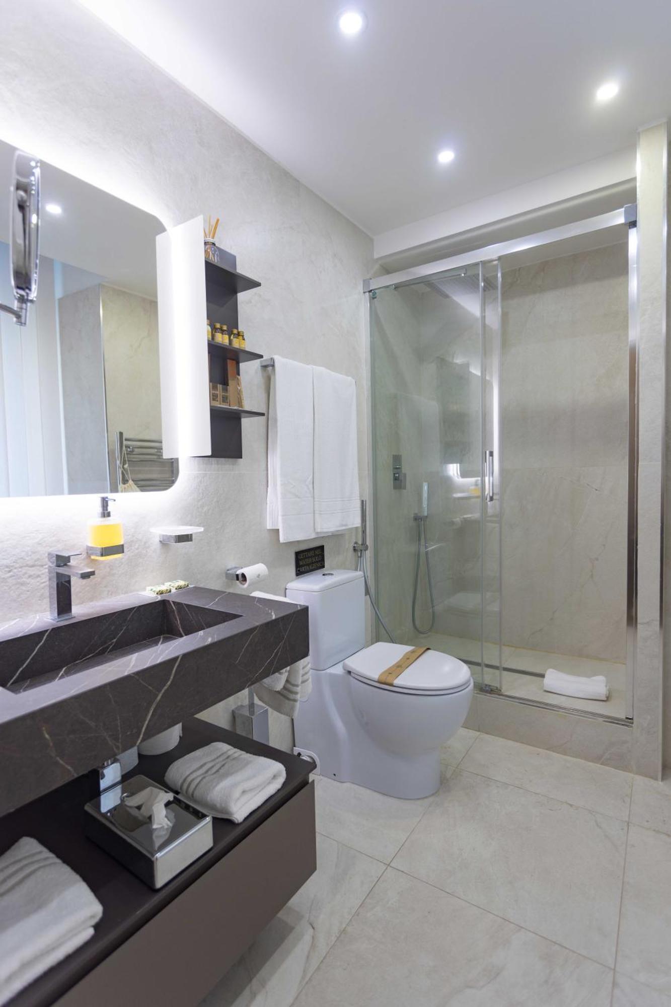 Luxury Triple Room