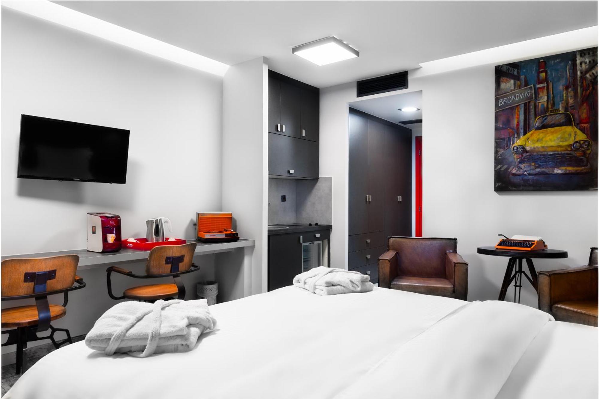 Deluxe Double Room City View
