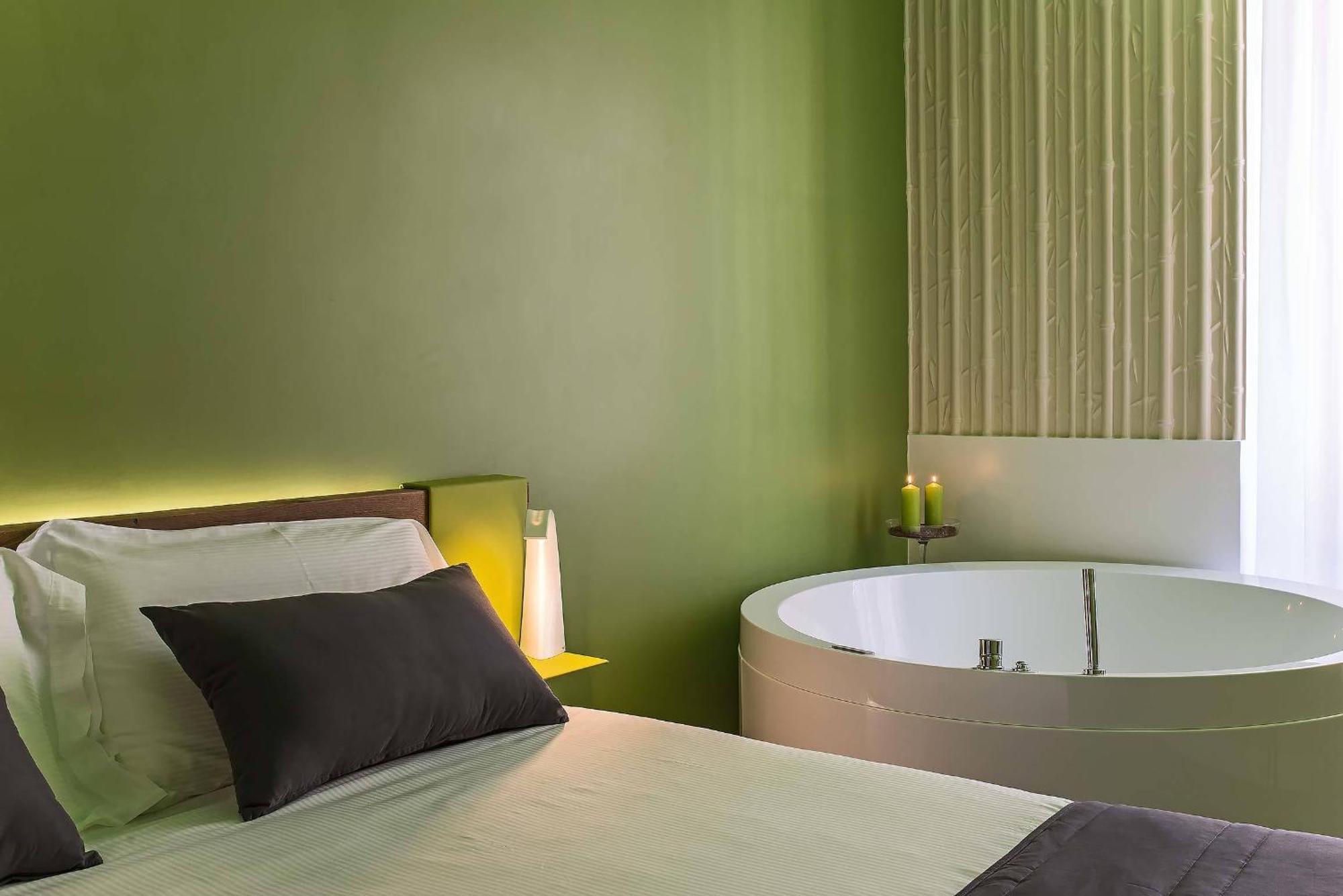 Suite Spa Bath