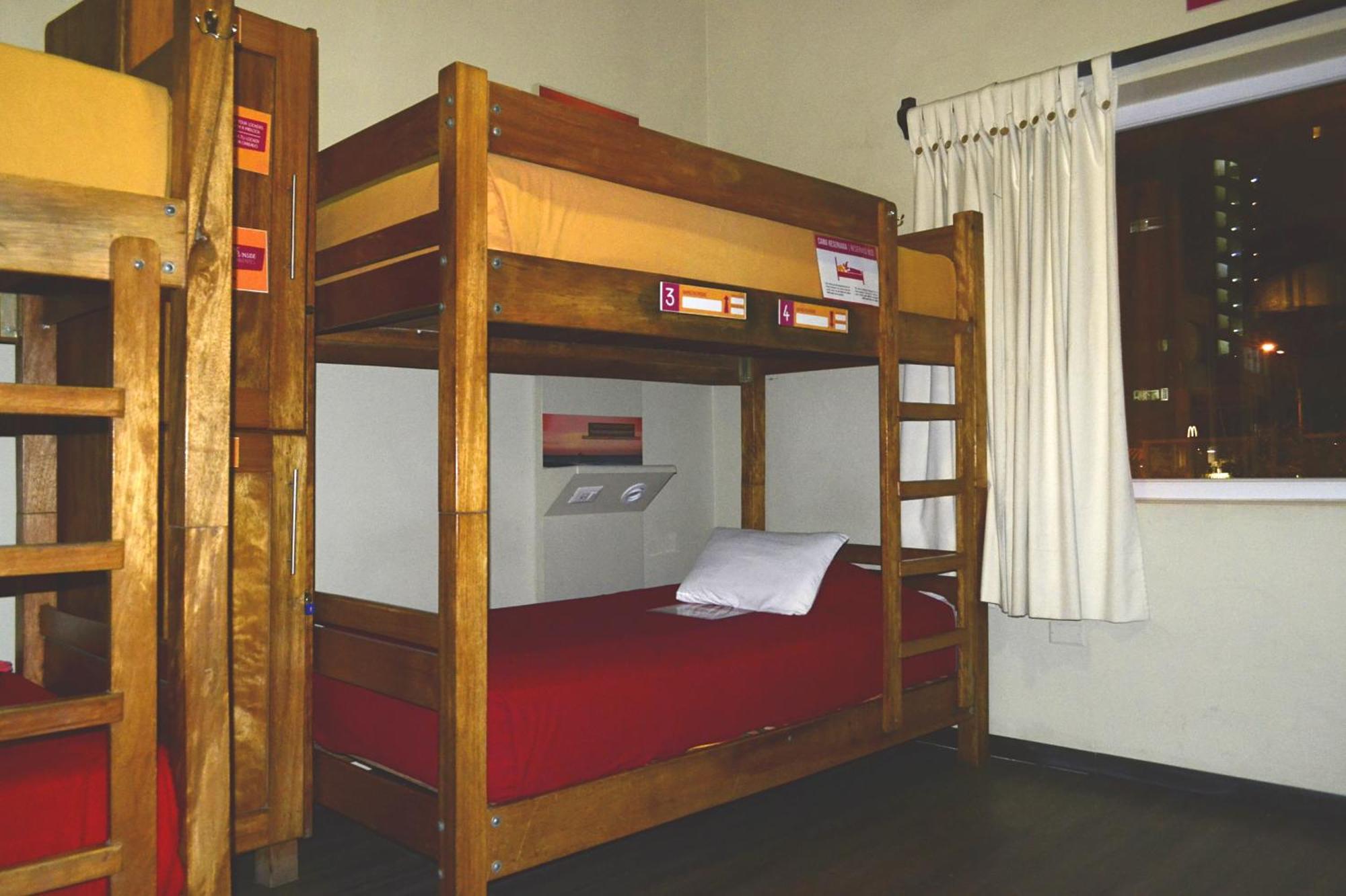 Bed Mixed Dorm 8 Beds