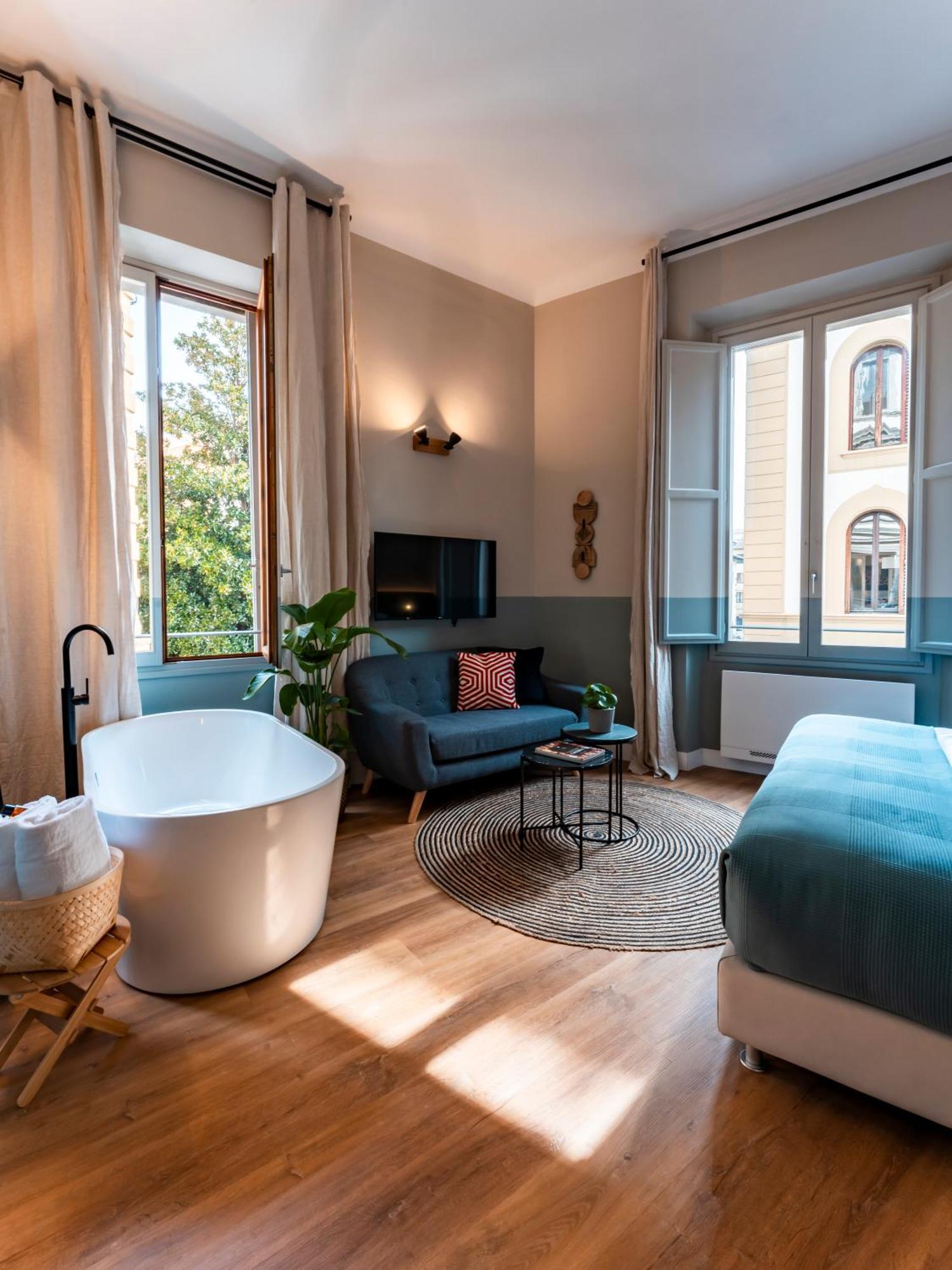 King Room Spa Bath