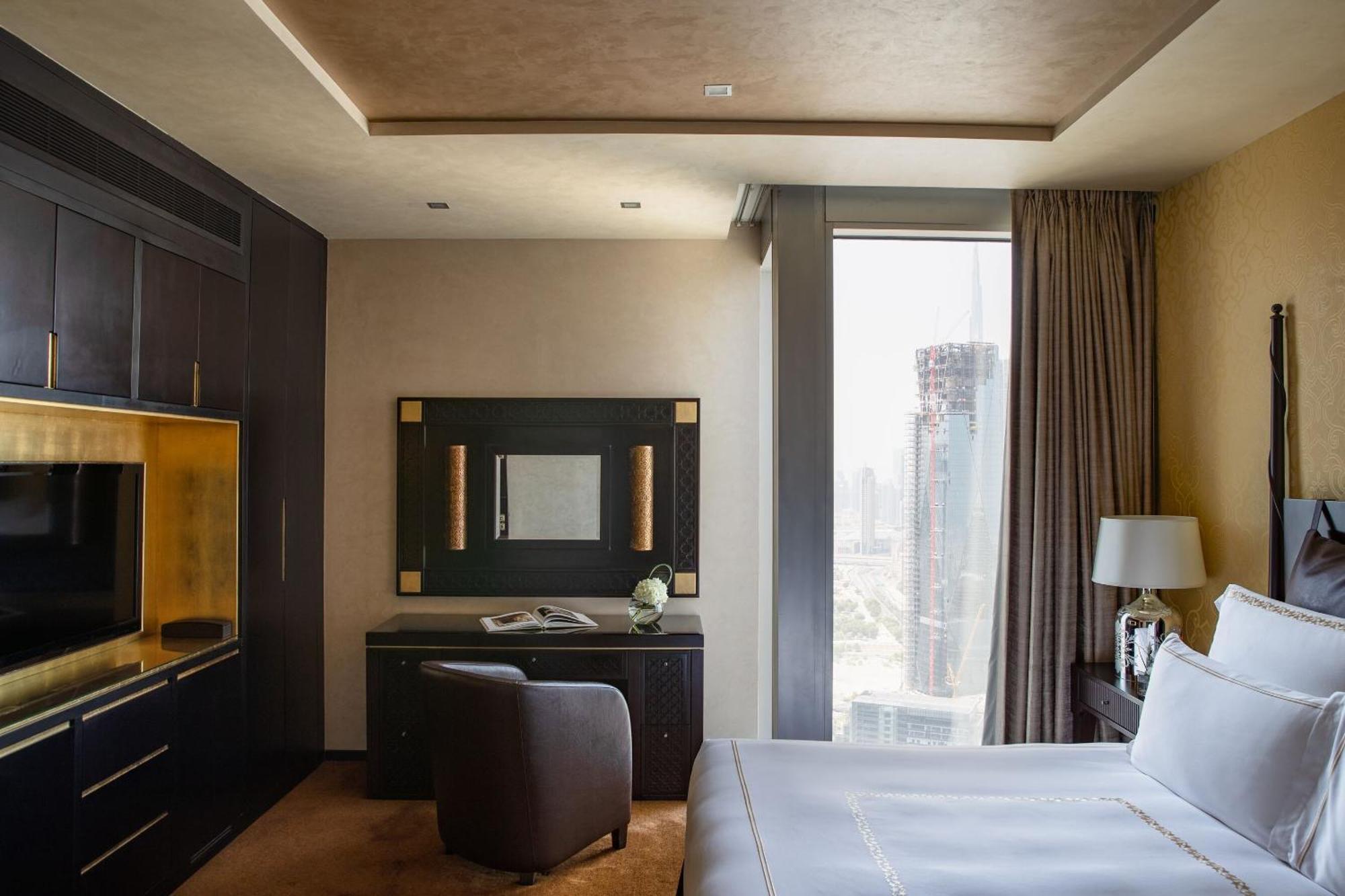 Royal Suite Panoramic Skyline Views Airport Transfers Direct Connectivity to Museum of The Future Complimentary Signature Afternoon Tea Evening Sundowners Soft Refreshments Canapes