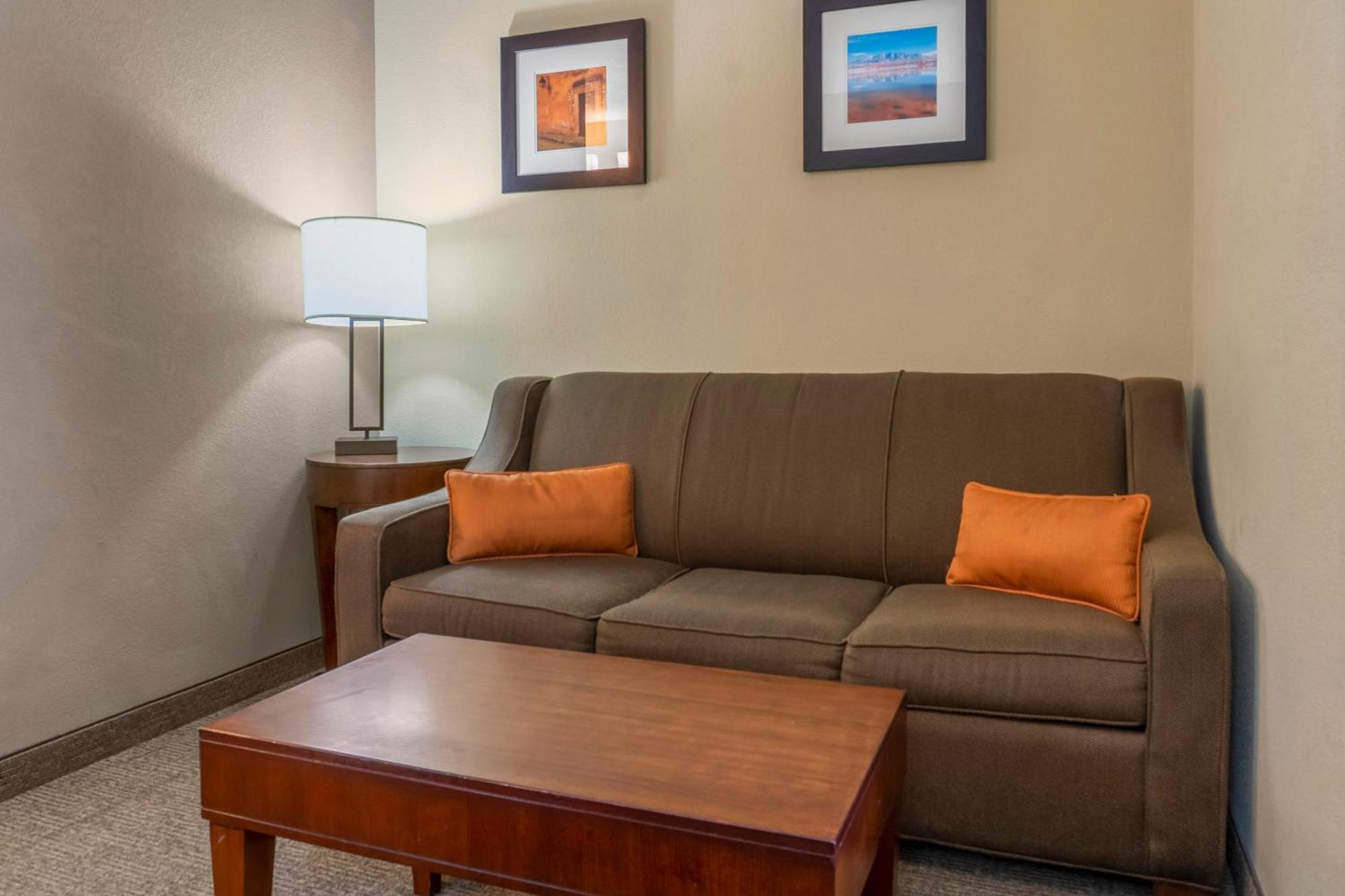 King Suite Accessible or Non-Smoking