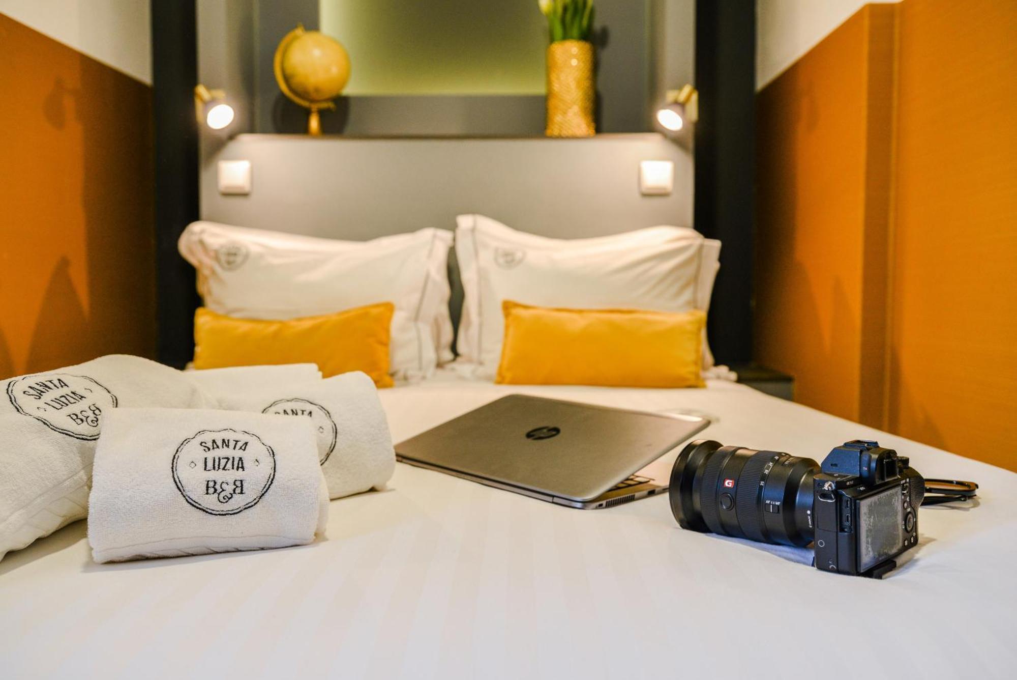 Budget Double Room interior view