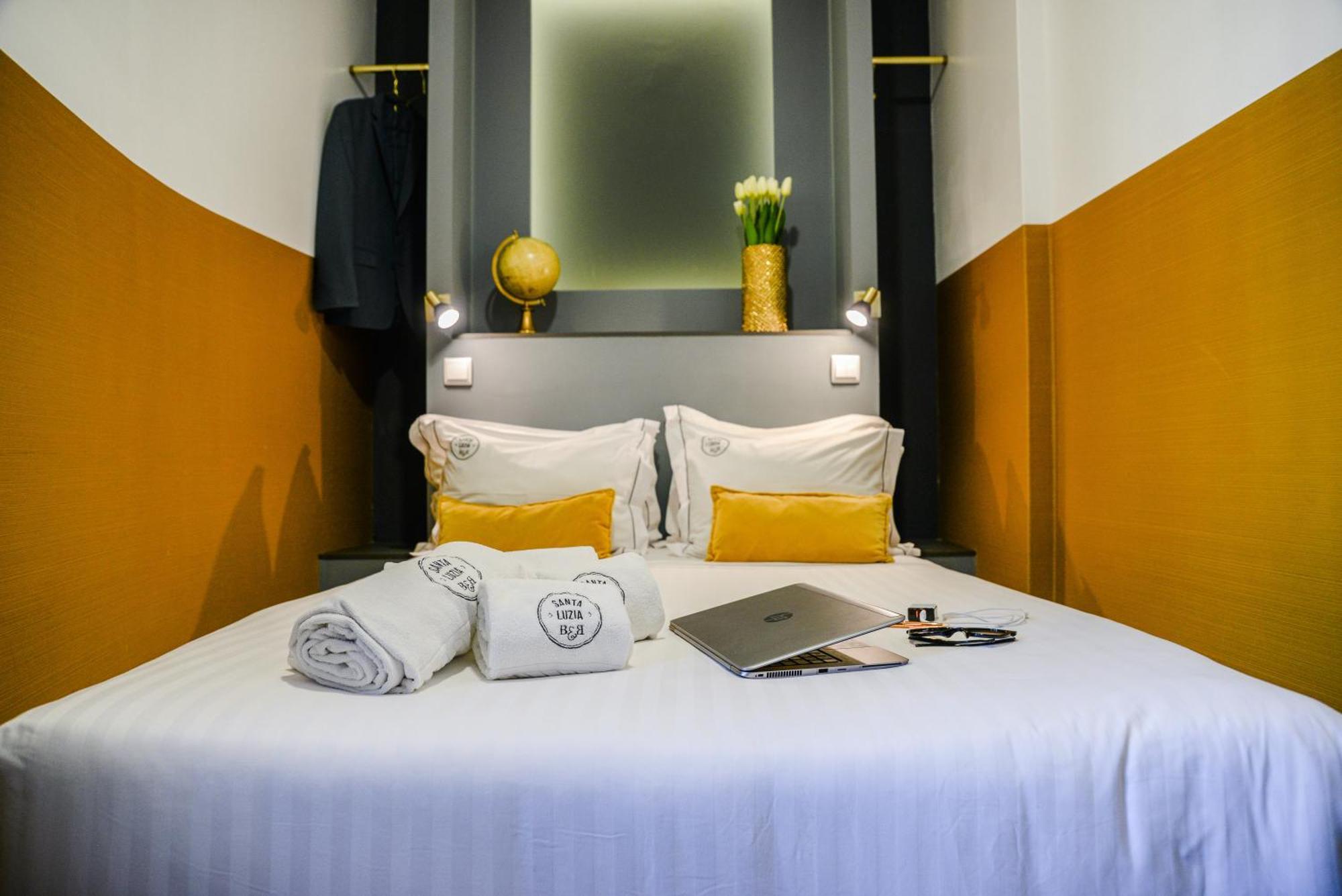 Budget Double Room interior view
