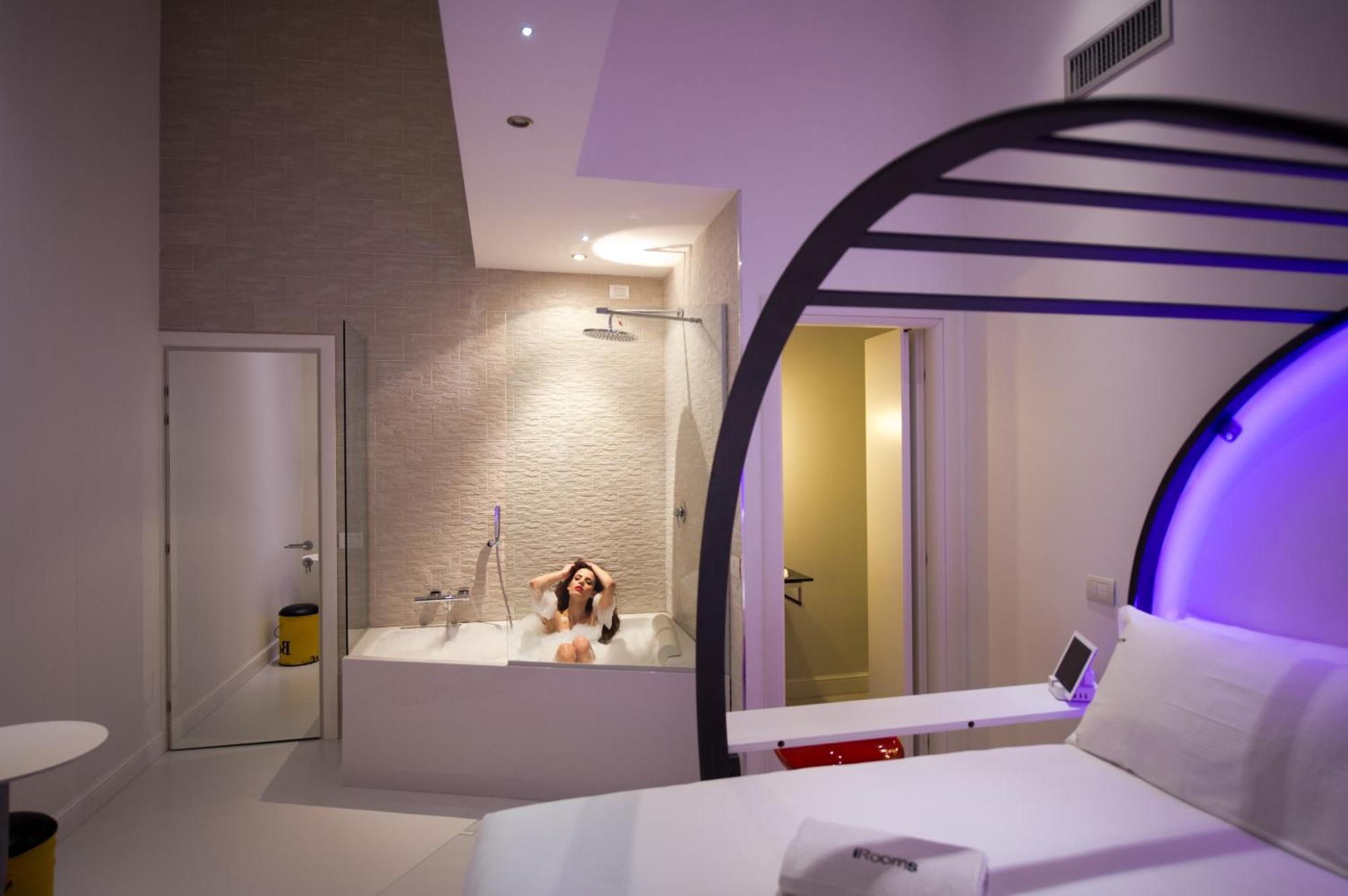 Double Room Hot Tub