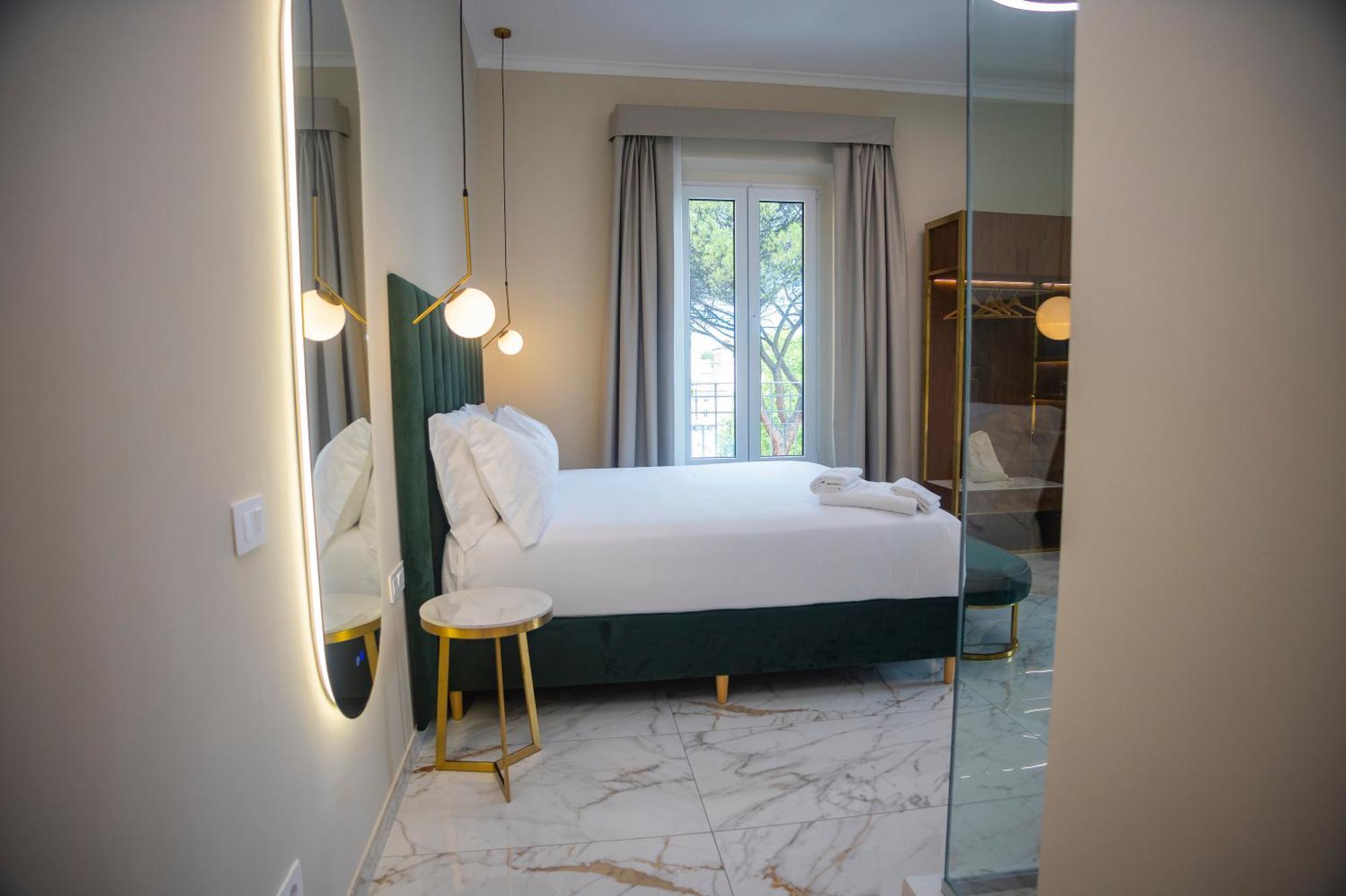 Executive Triple Room