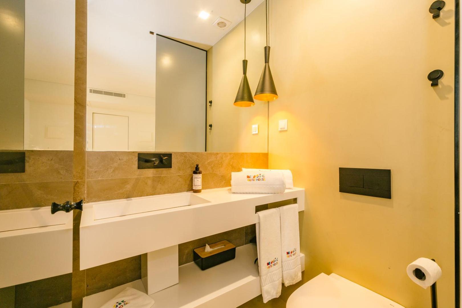 Twin Room Bathroom