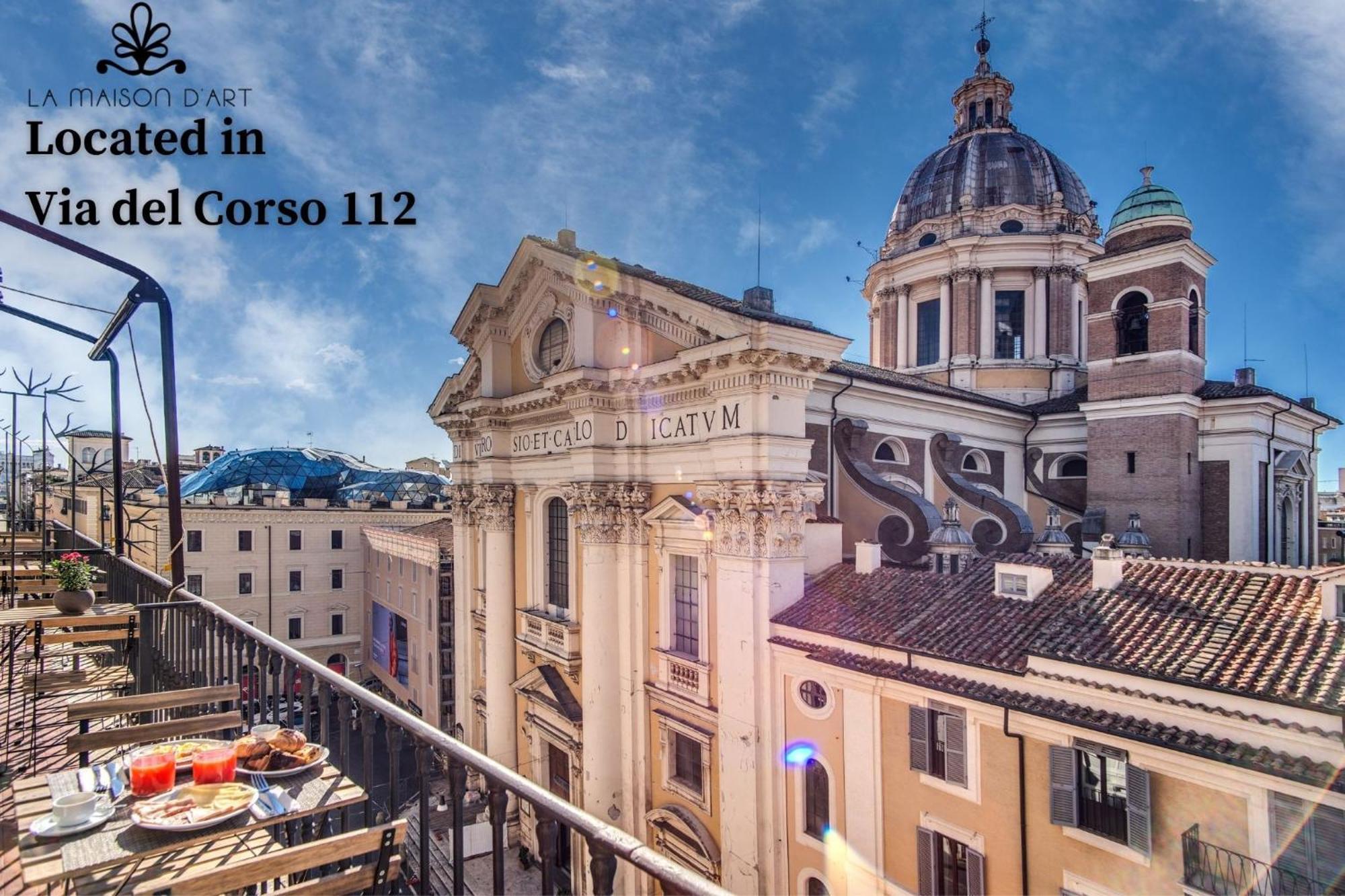 Double Room Balcony Annex building Via del Corso 112