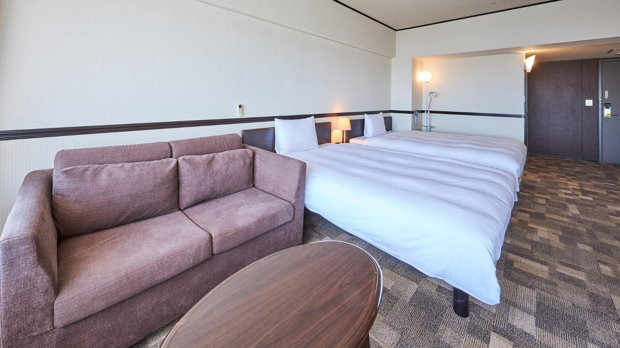 Deluxe Twin Room Smoking