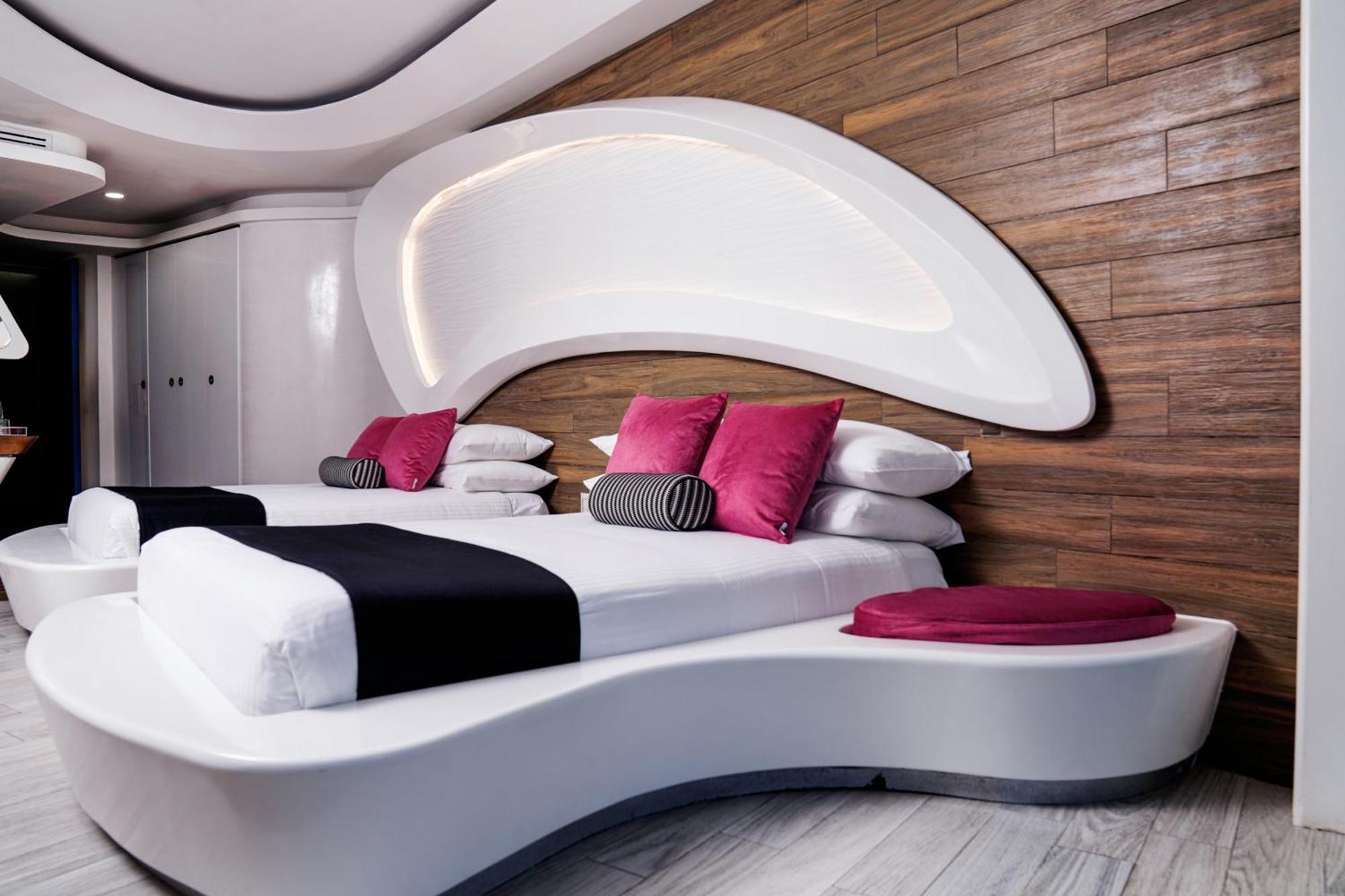 Deluxe Queen Room Two Queen Beds