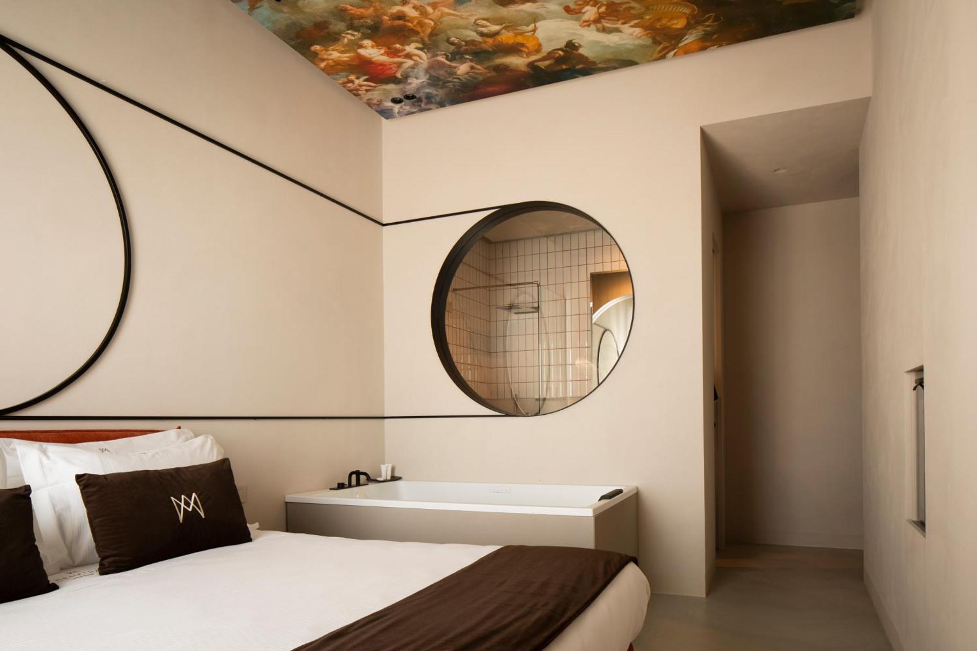 King Room Spa Bath