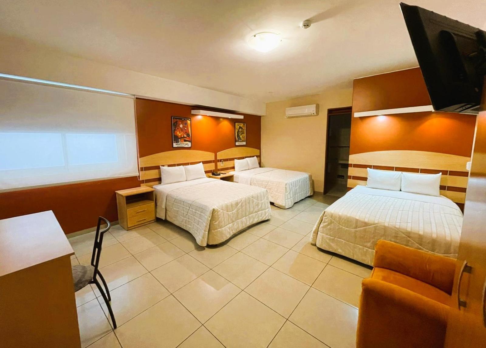 Triple Room