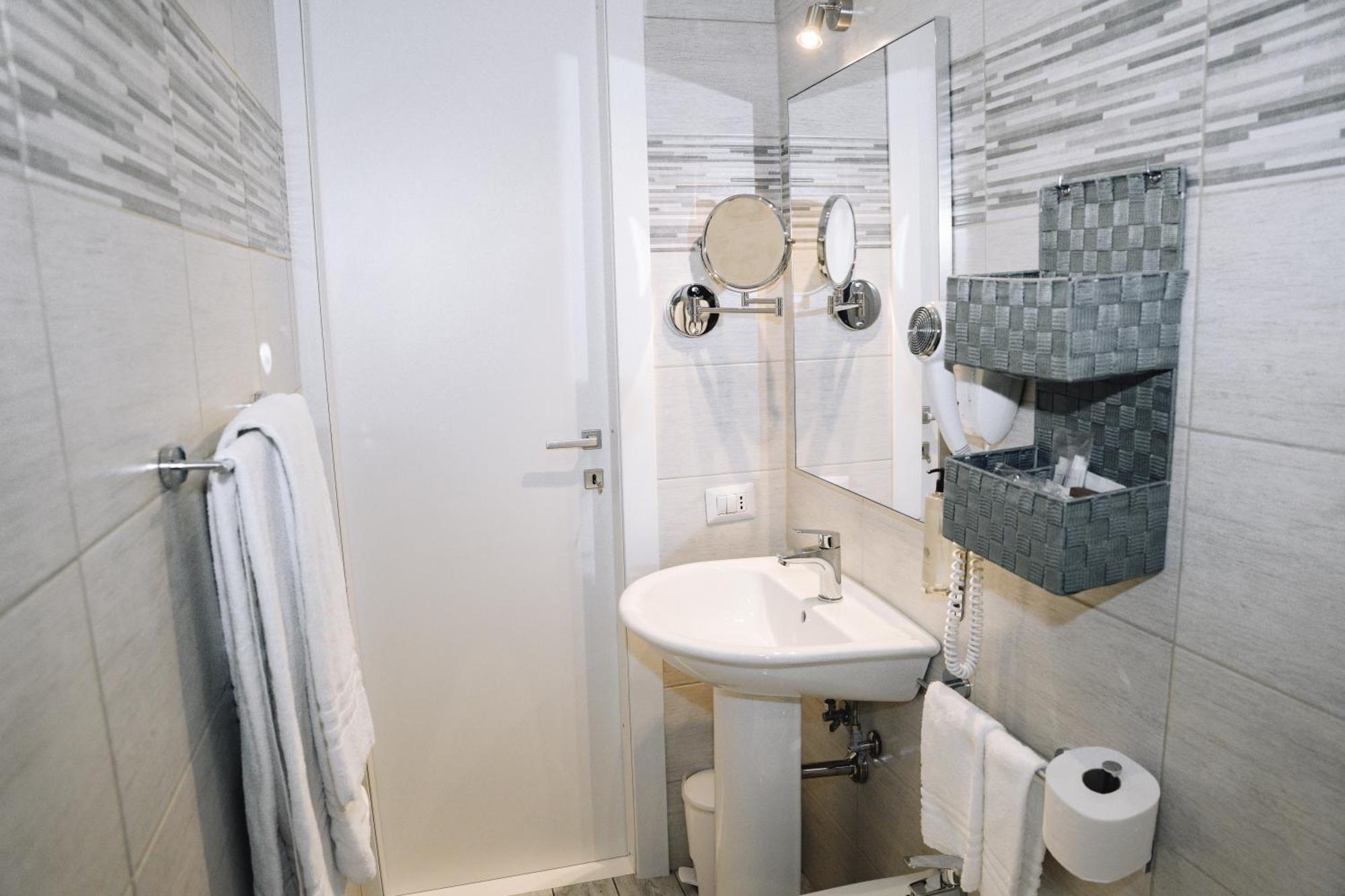 Standard Double or Twin Room Balcony