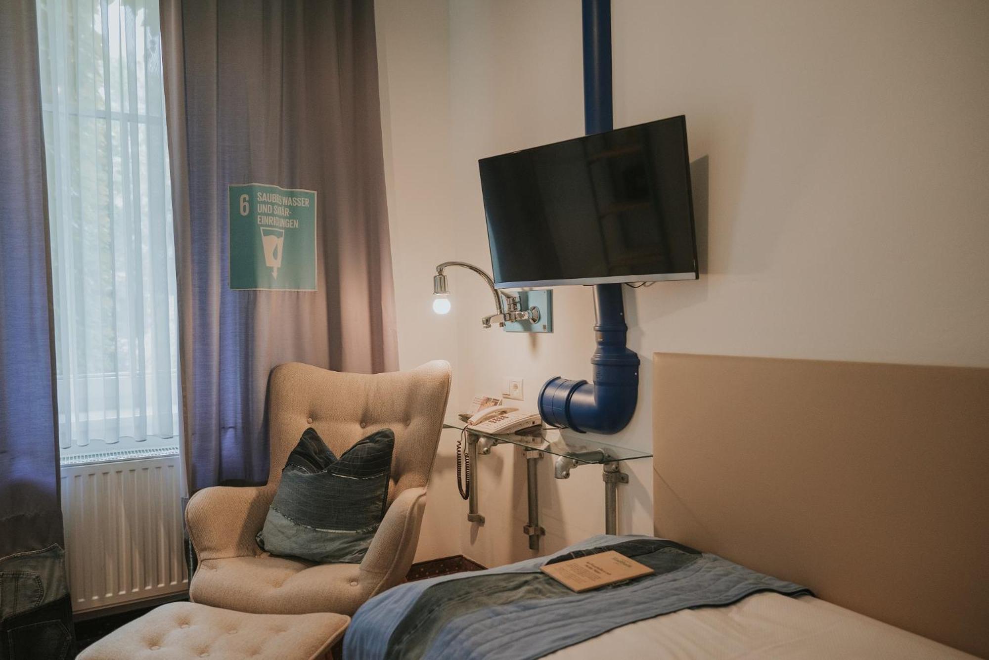 Budget Single Room
