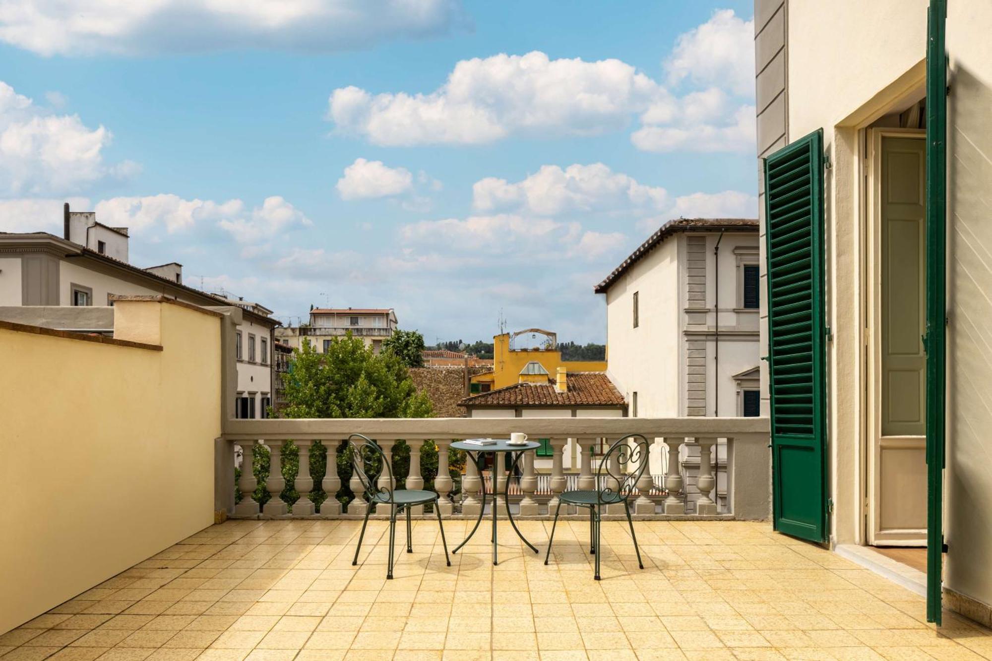 Deluxe King Room Terrace