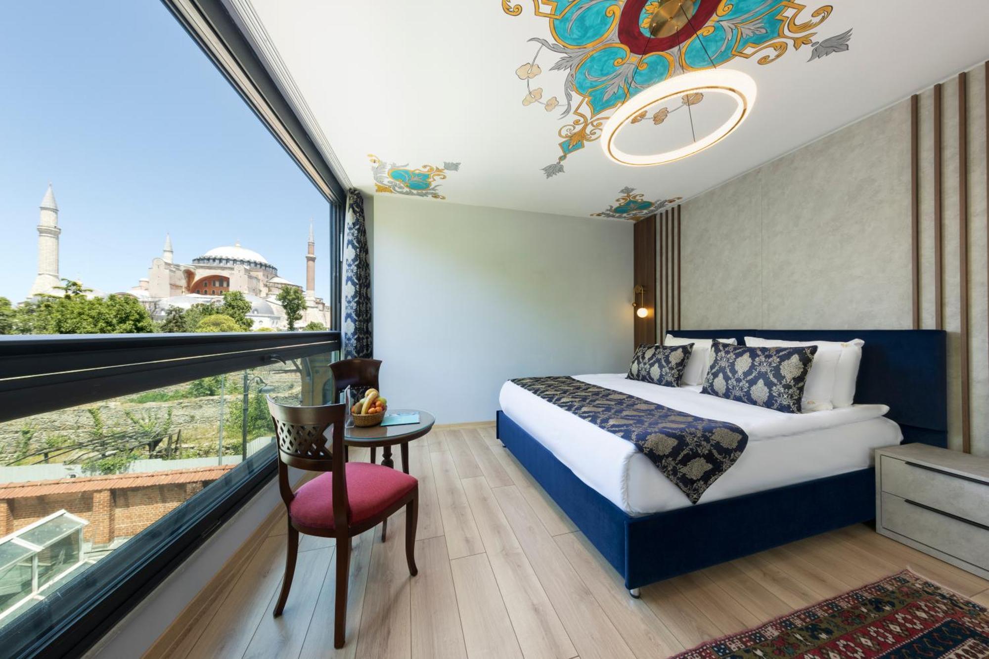Junior Suite Hagia Sophia View