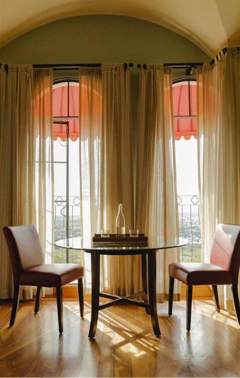 Superior King Suite