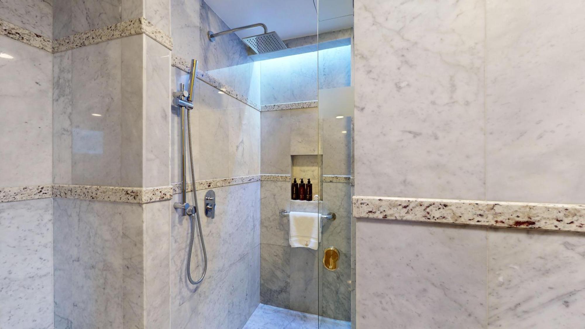 Deluxe Junior Suite