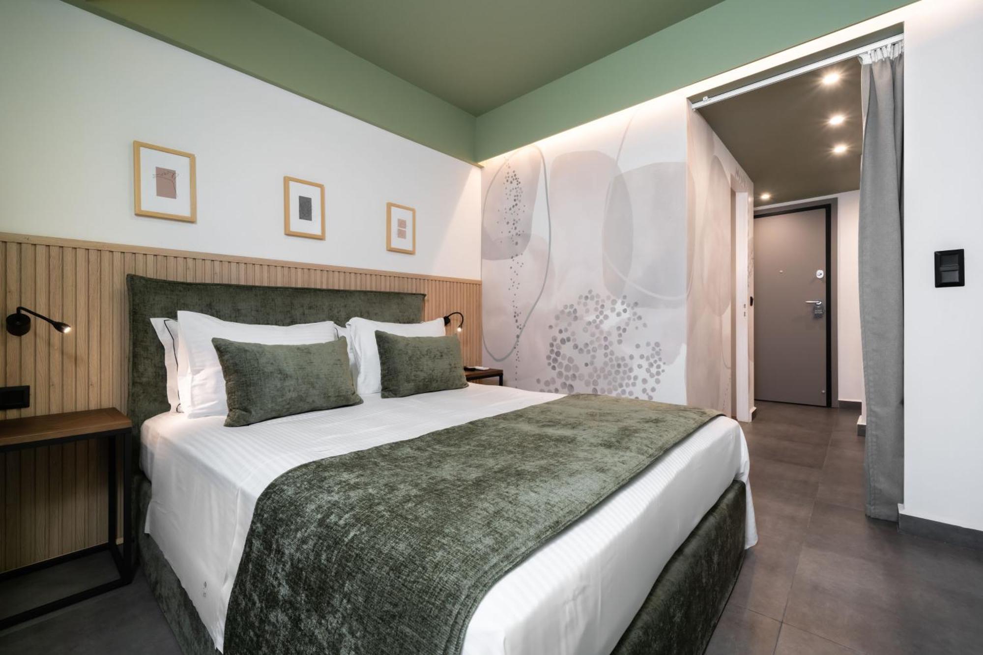 Queen Suite