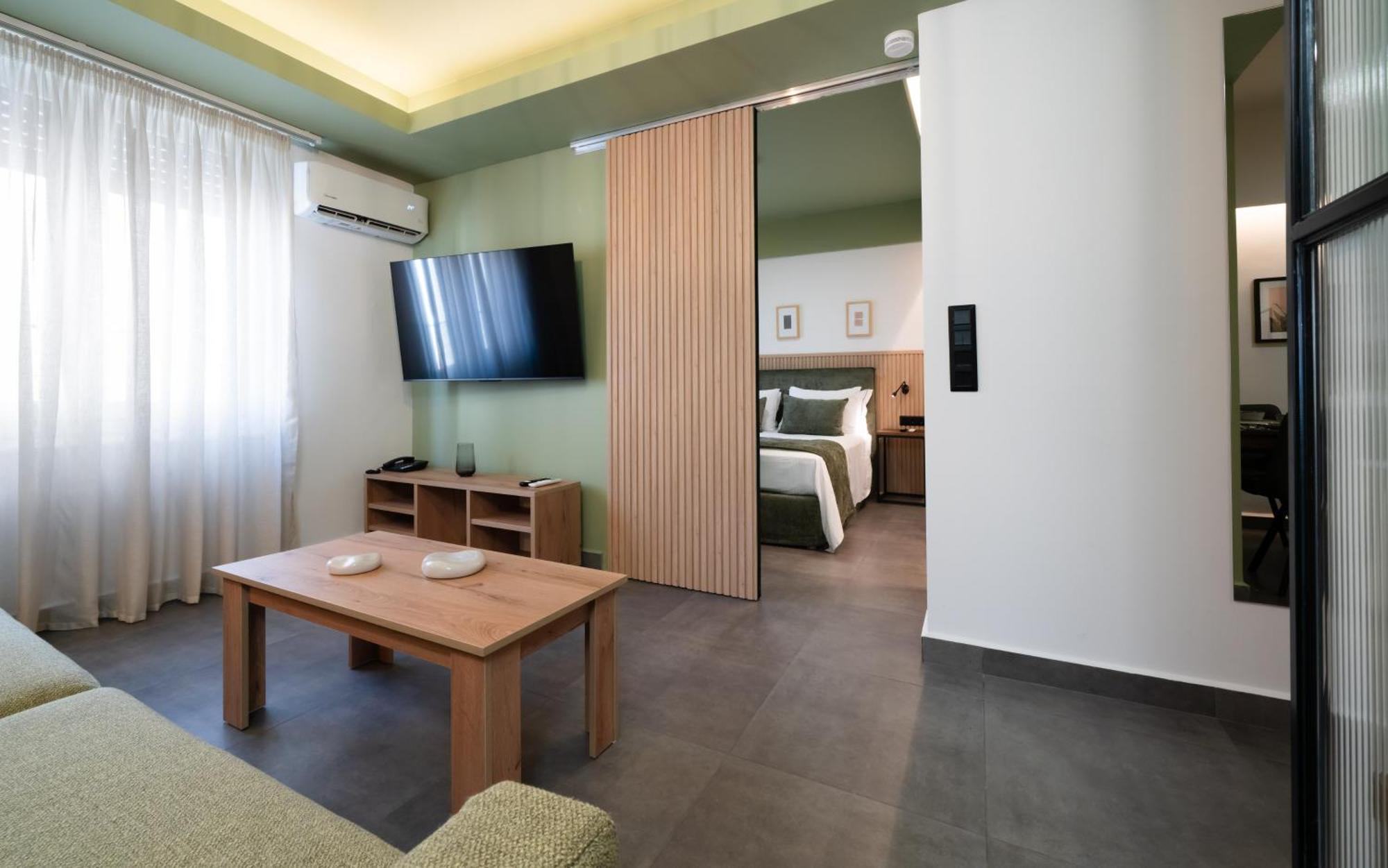 Queen Suite