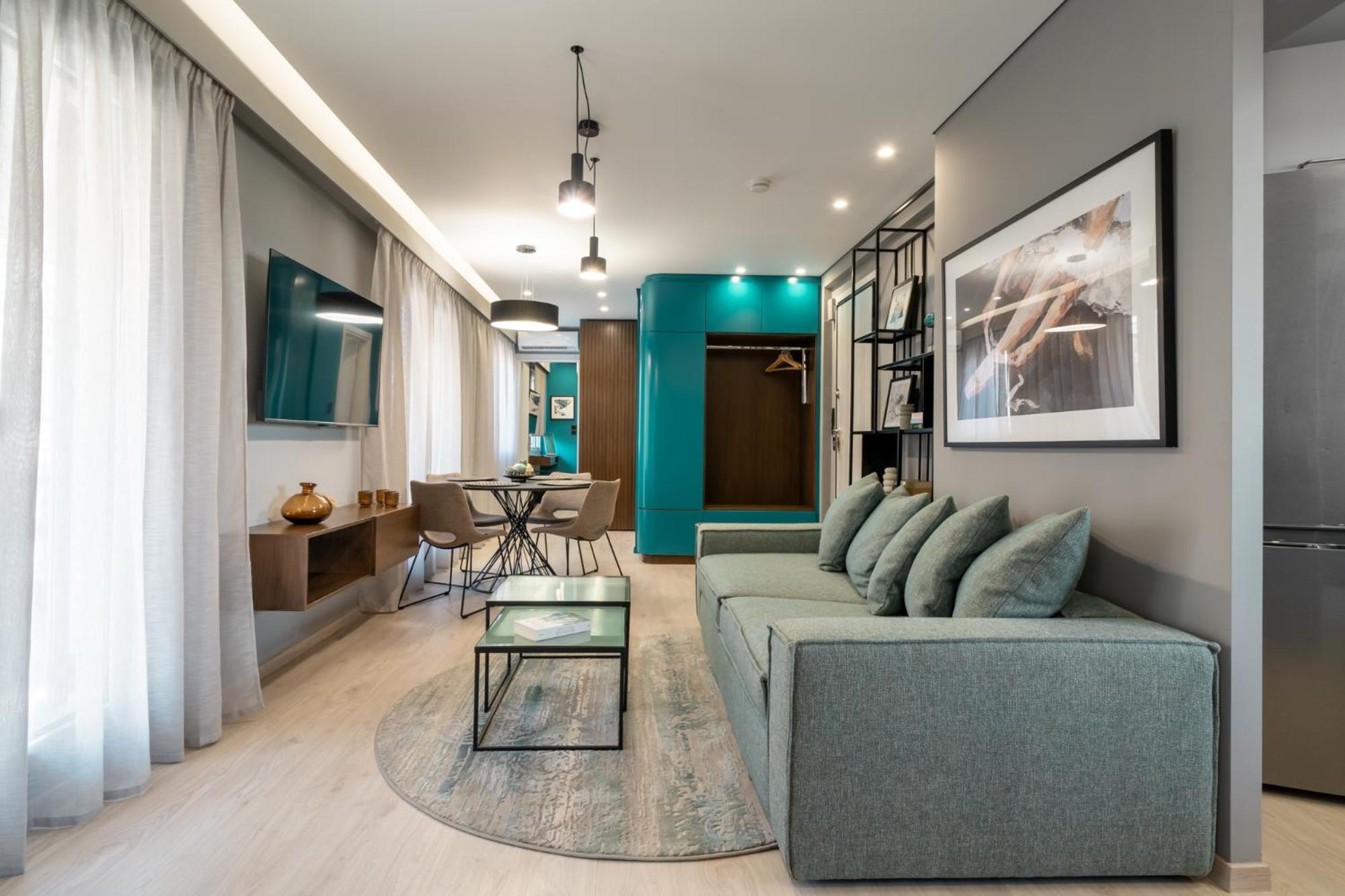 King Suite Balcony & Acropolis View