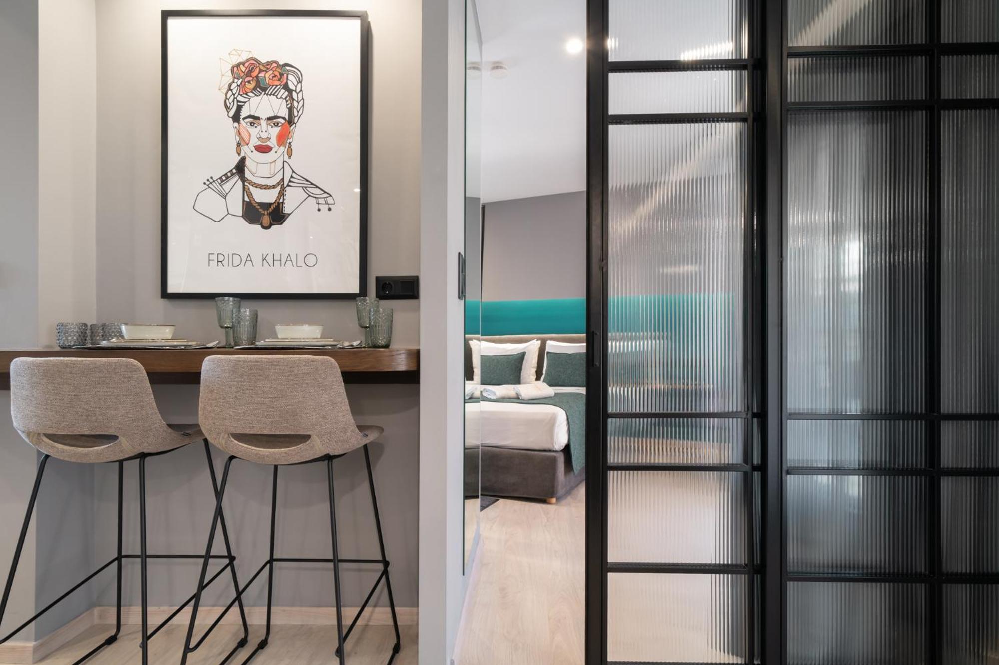 King Suite Balcony & Acropolis View
