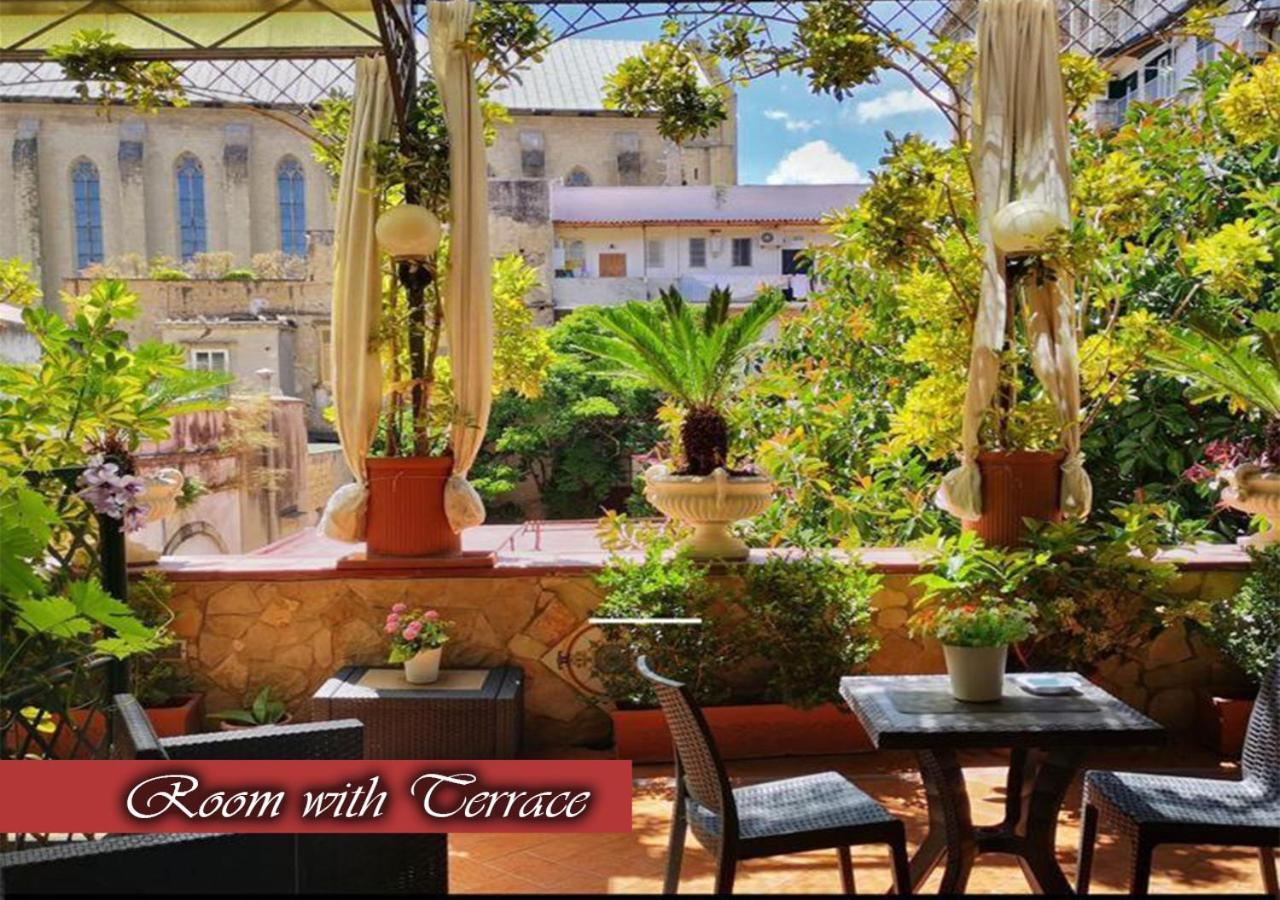 Quadruple Room Terrace