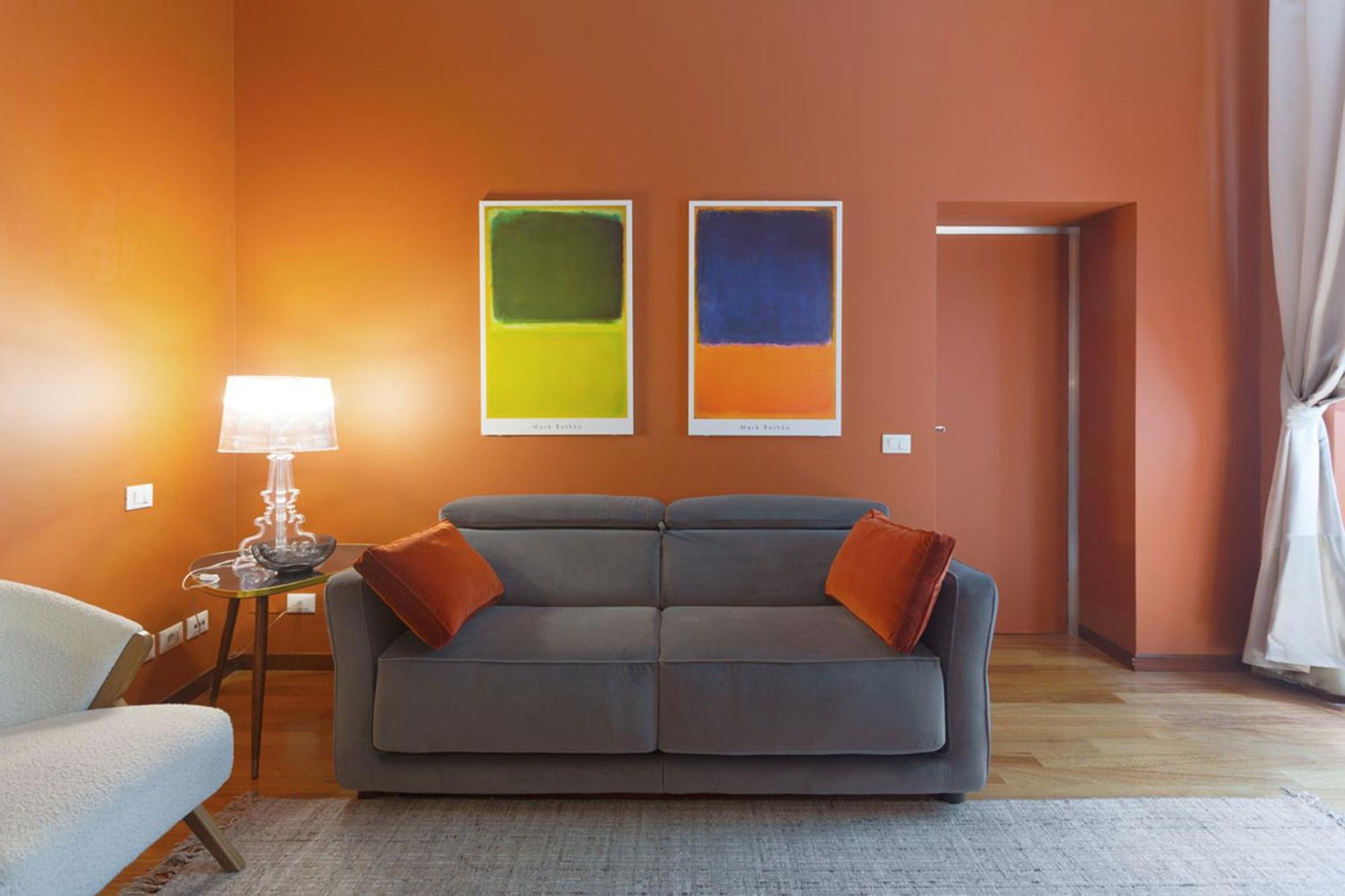 One-Bedroom Deluxe Apartment