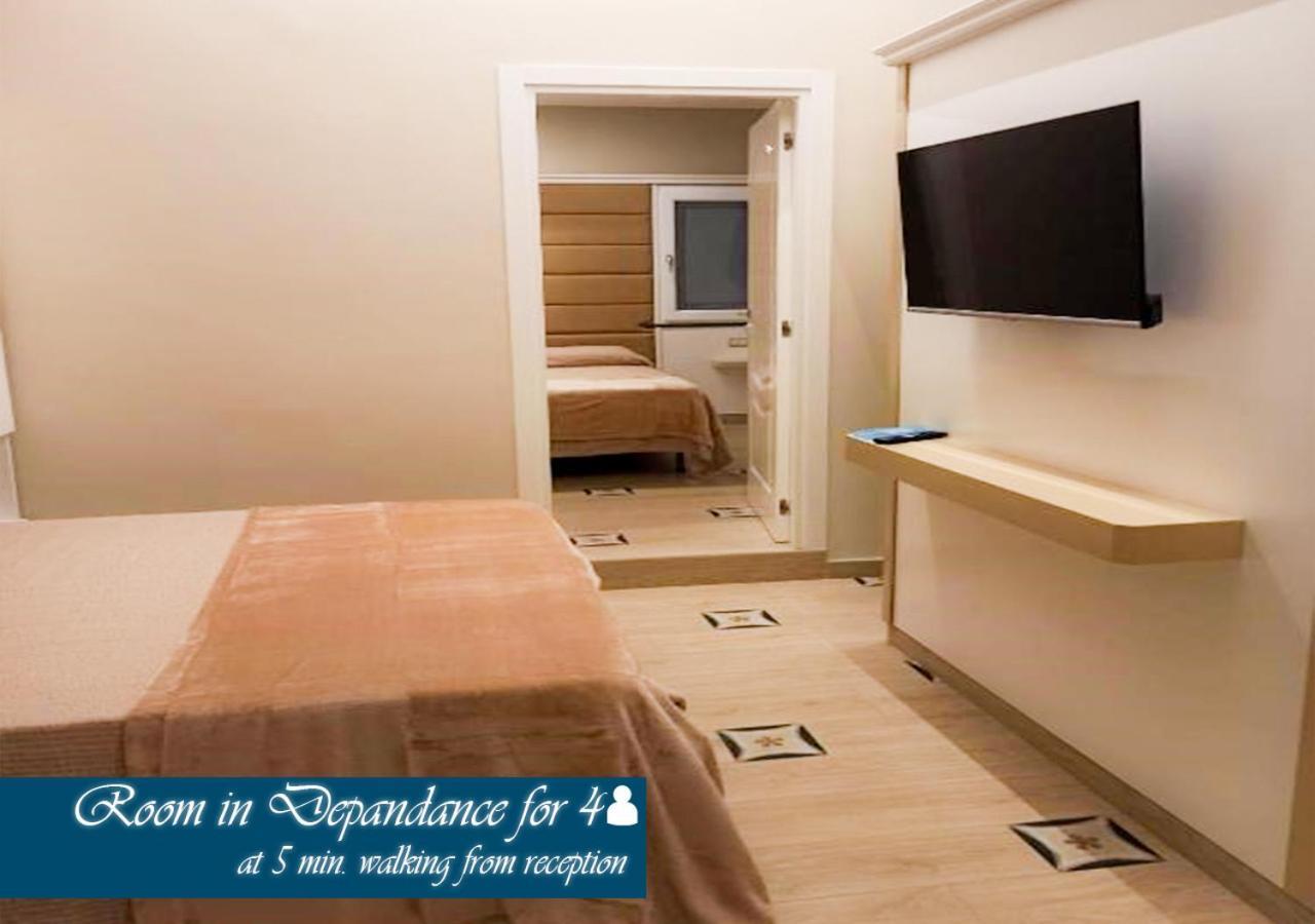 Luxury Quadruple Room Annex