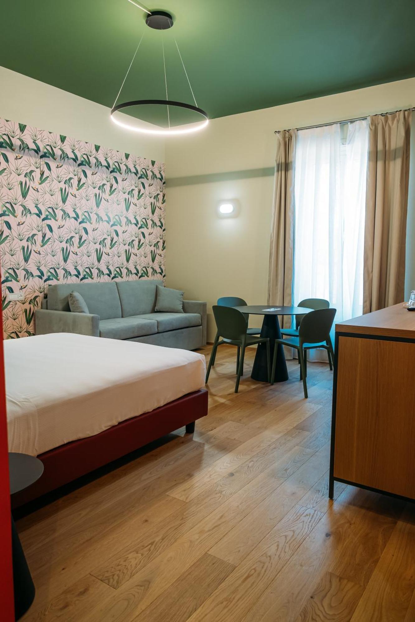 Executive Triple Room