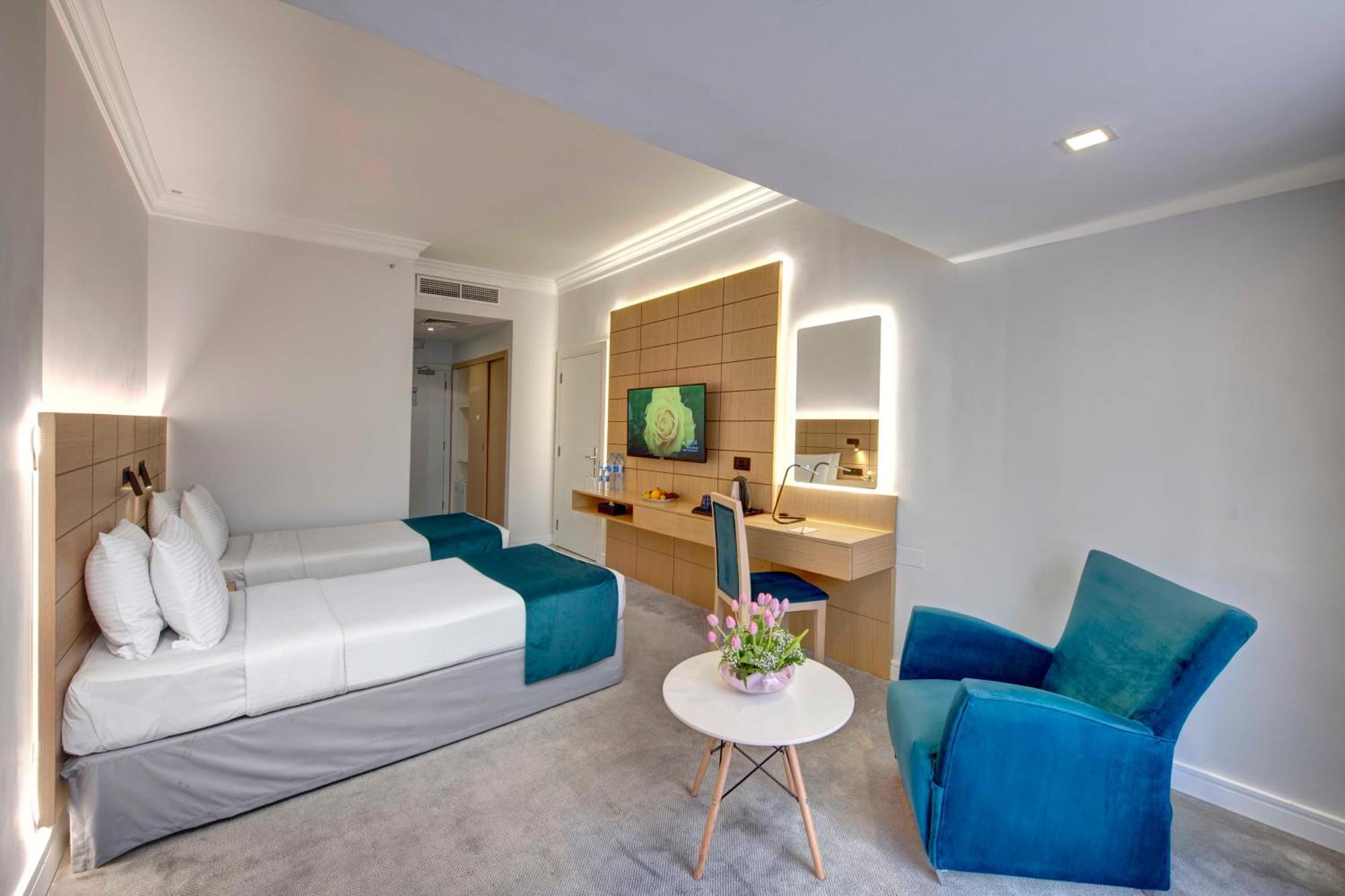 Deluxe Double or Twin Room