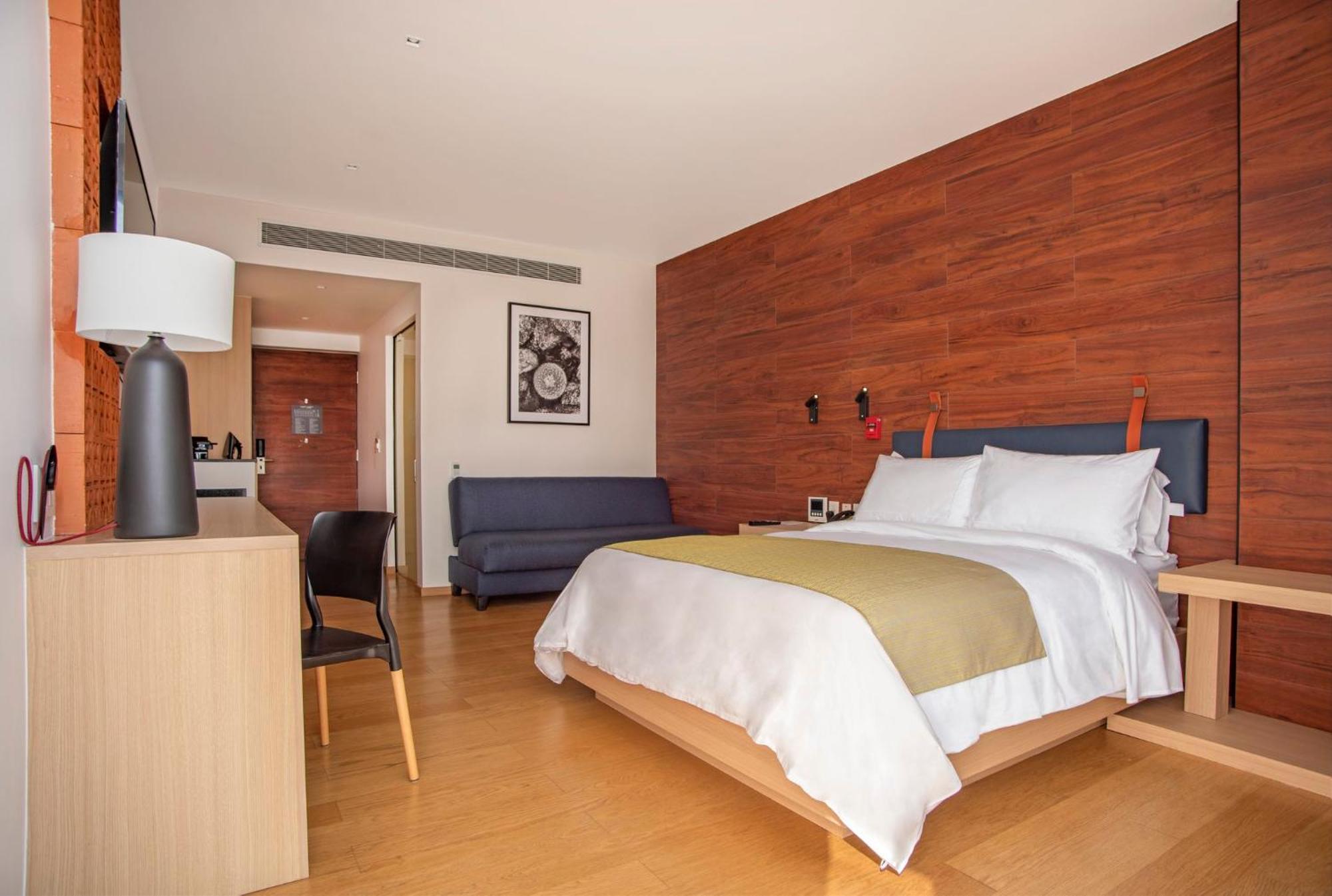 Queen Room Mobility Accessible or High Floor