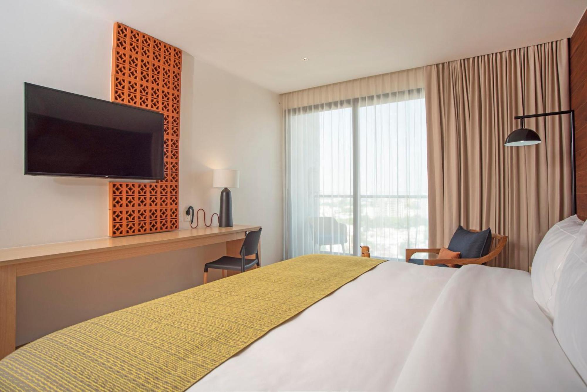 Standard King Room High Floor