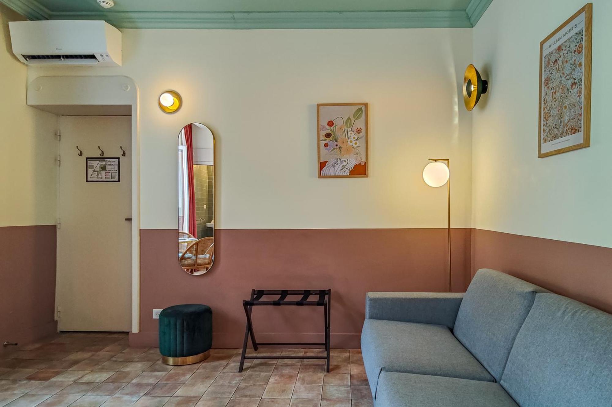 Junior Suite Balcony Courtyard side