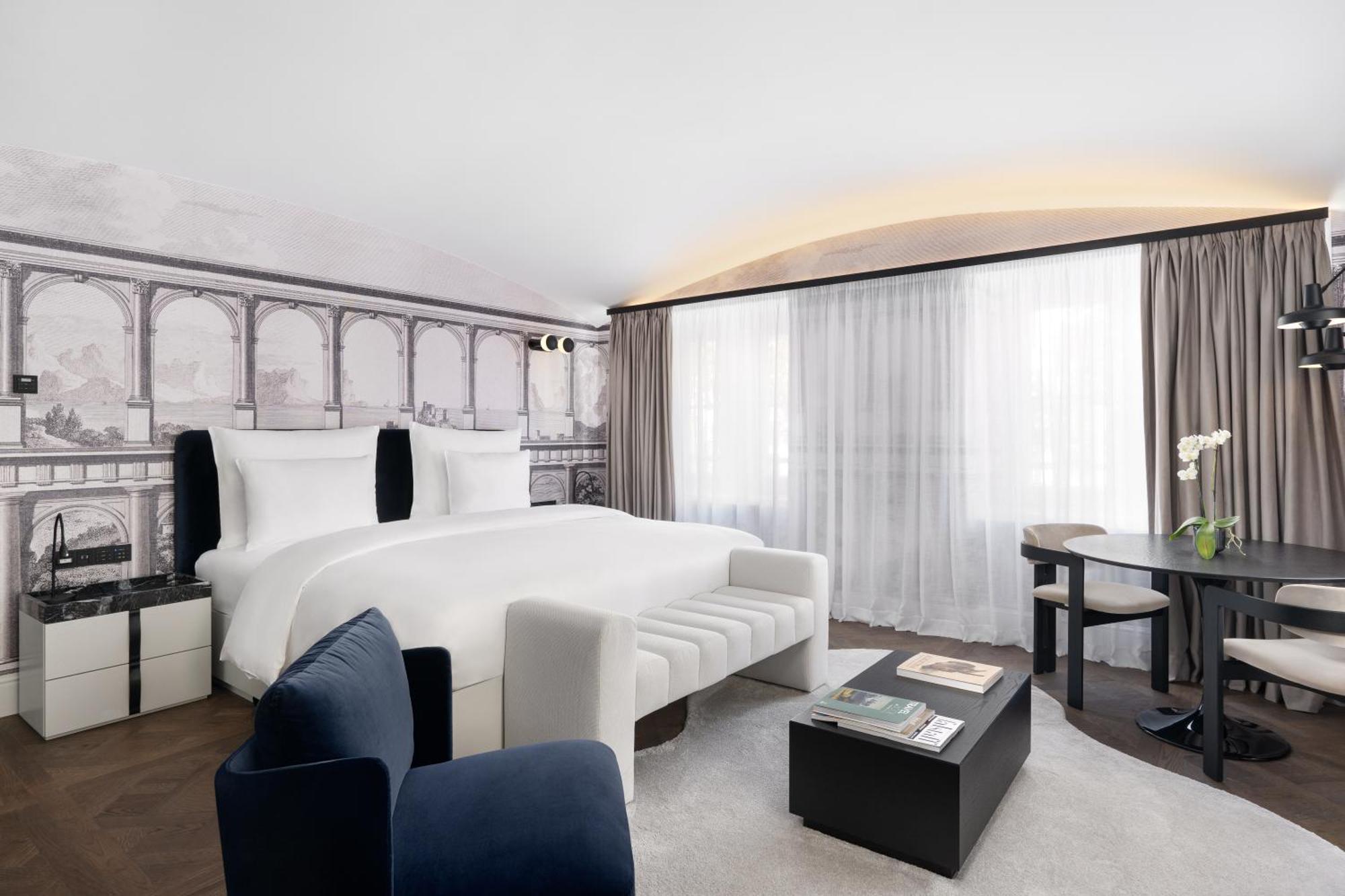 Deluxe Double or Twin Room