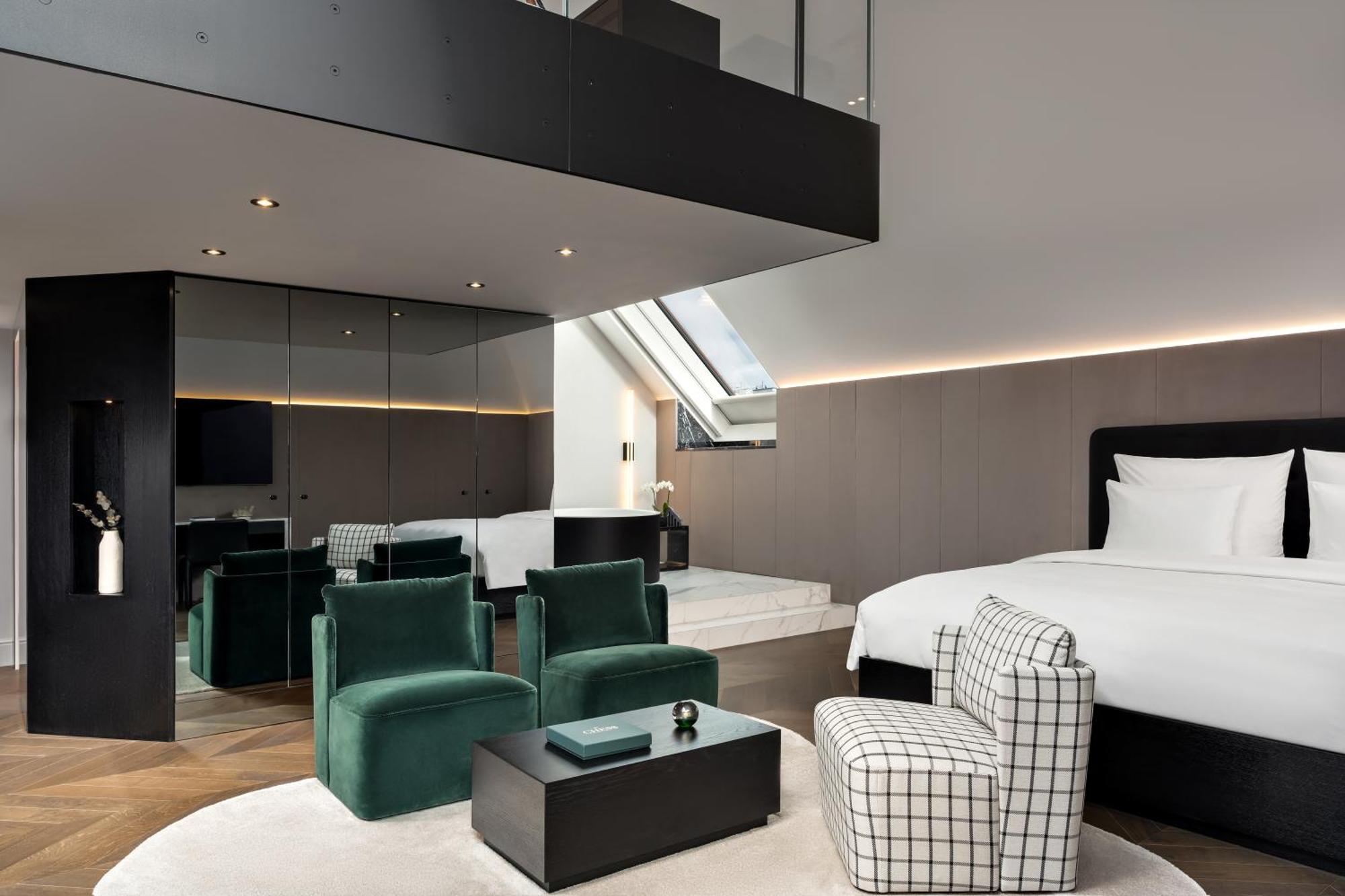 Grand Maisonette Suite