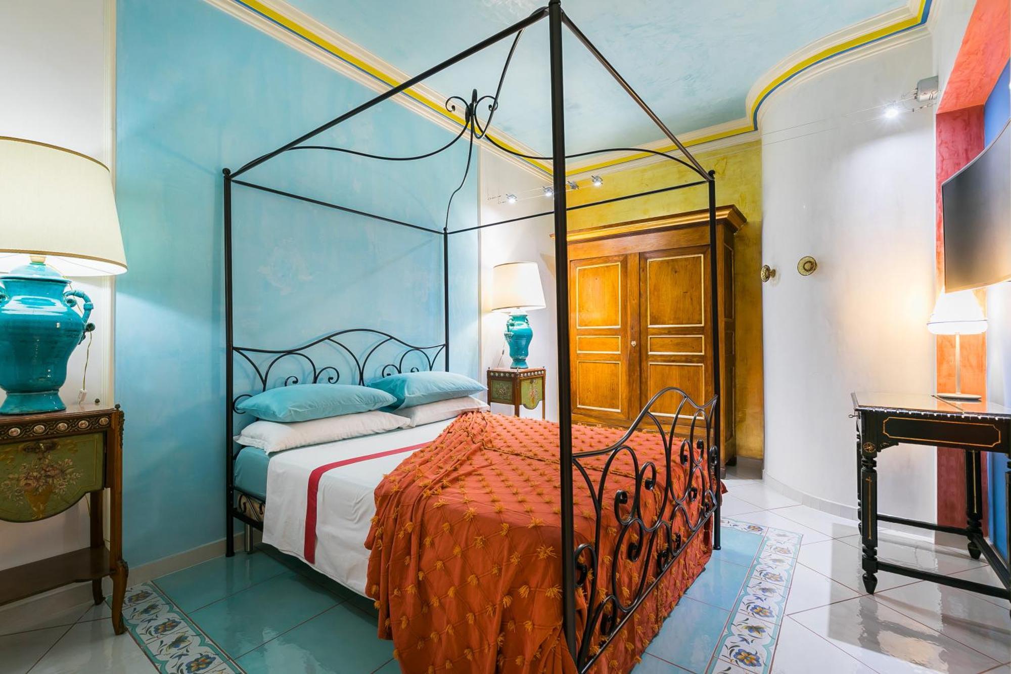 Superior One-Bedroom Apartment