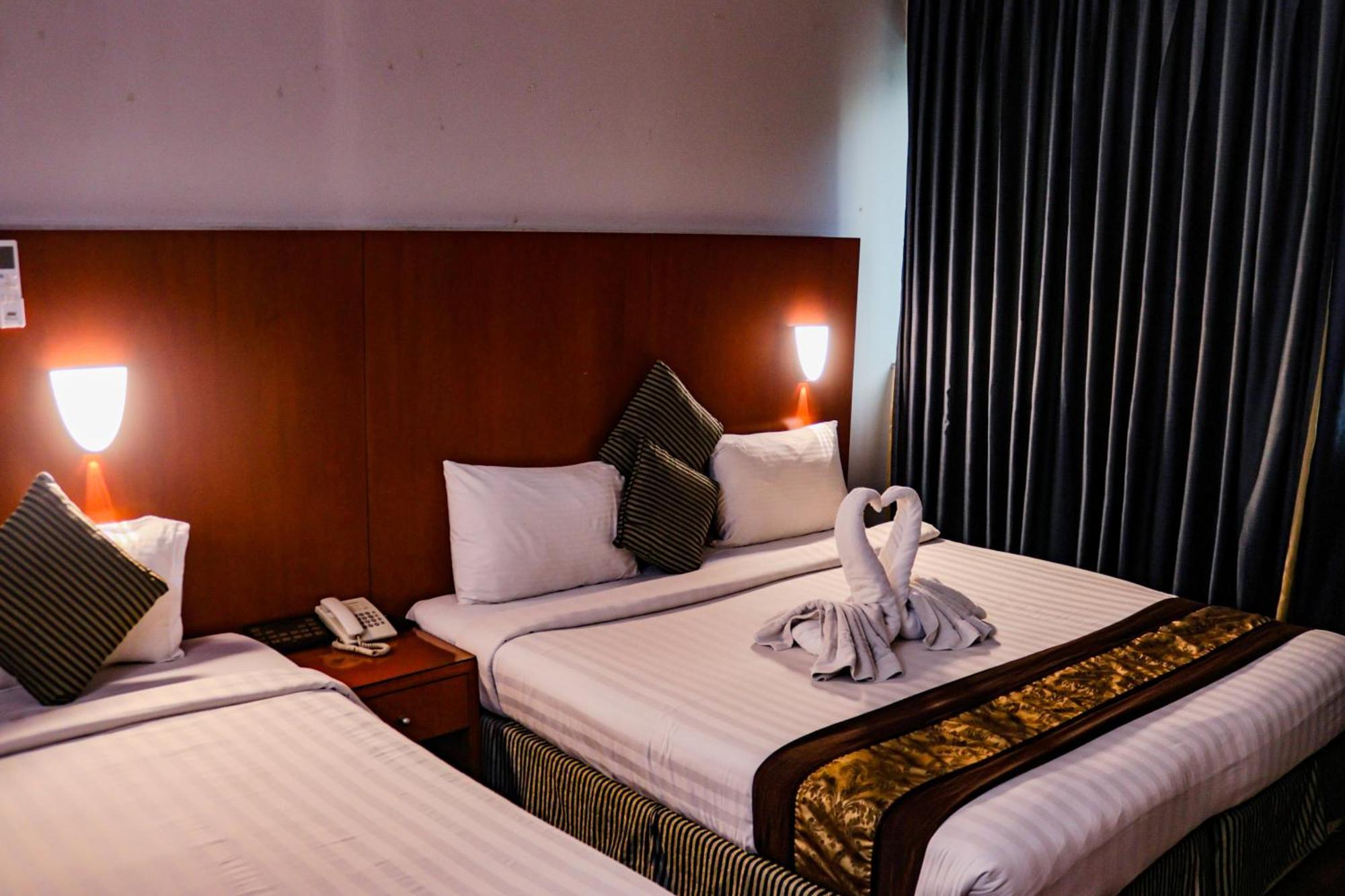 Luxury Triple Room
