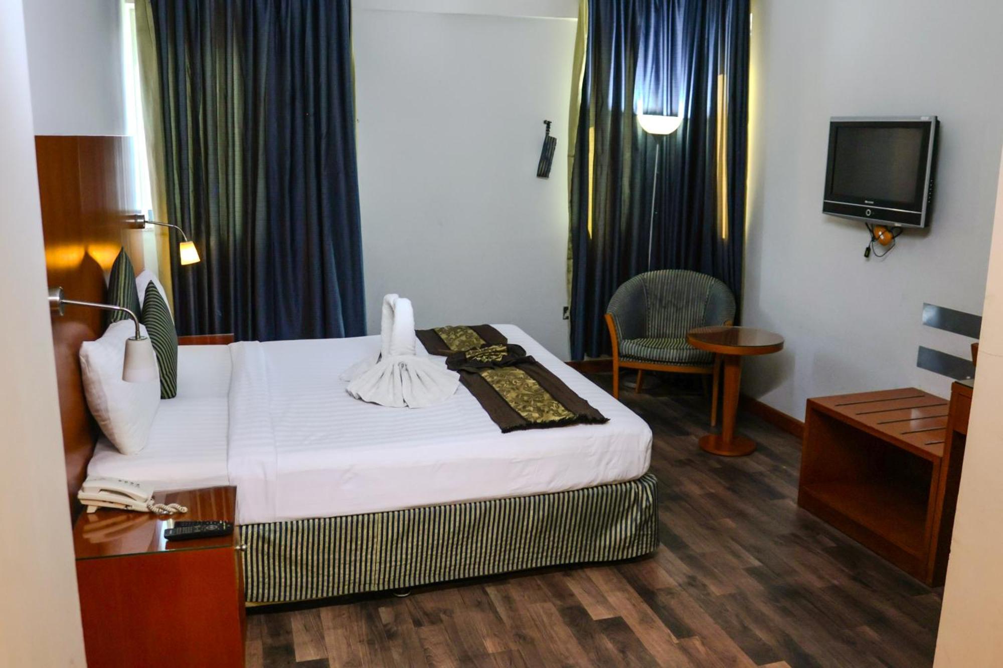 Deluxe King Room